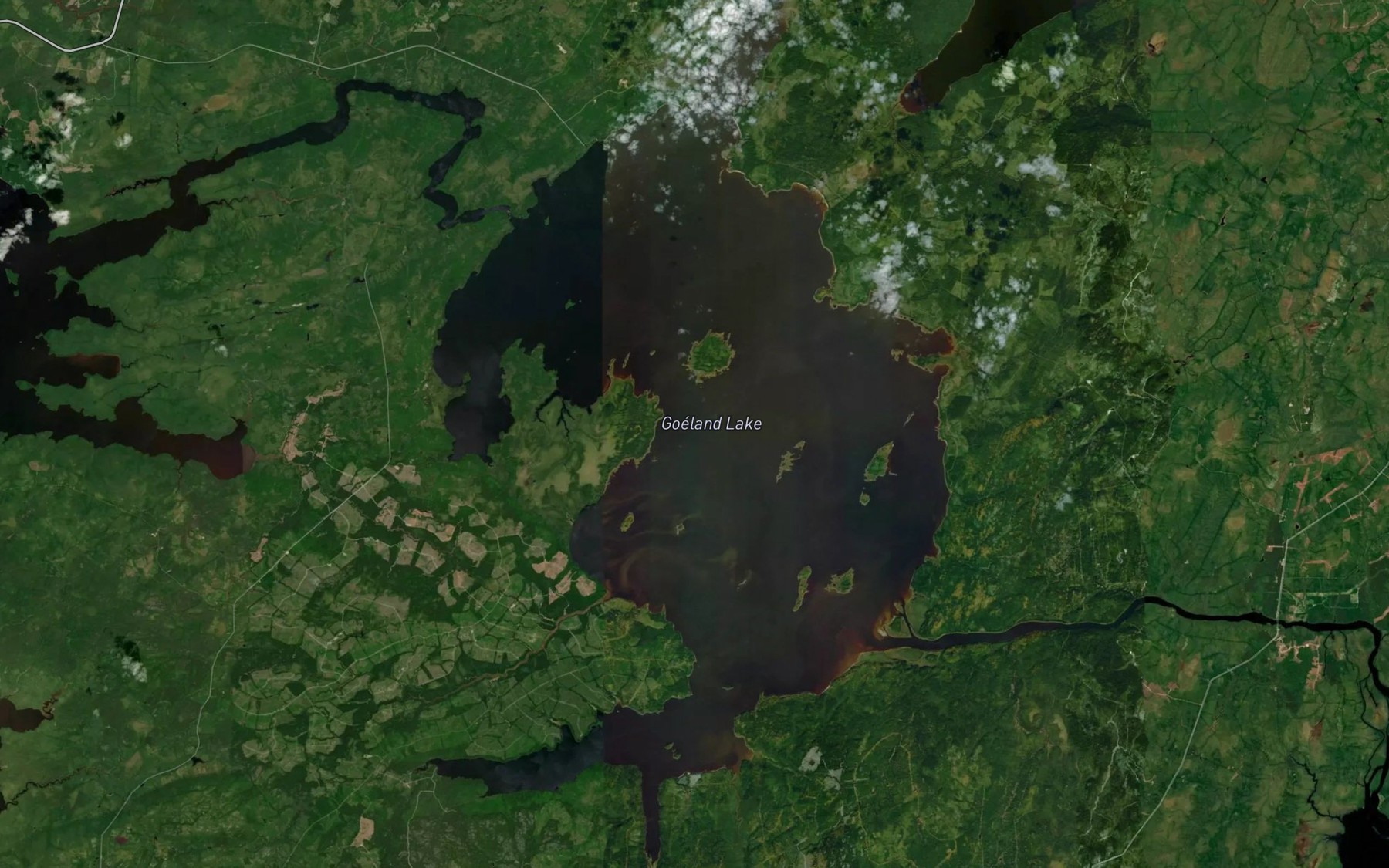 Satellite map of the Lac au Goeland