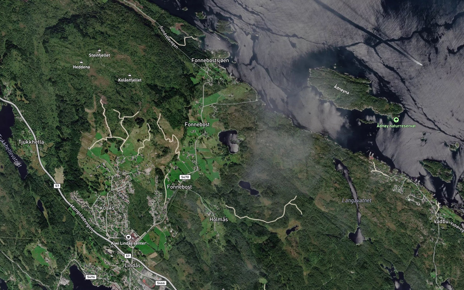 Satellite map of the Fonnebostvatnet