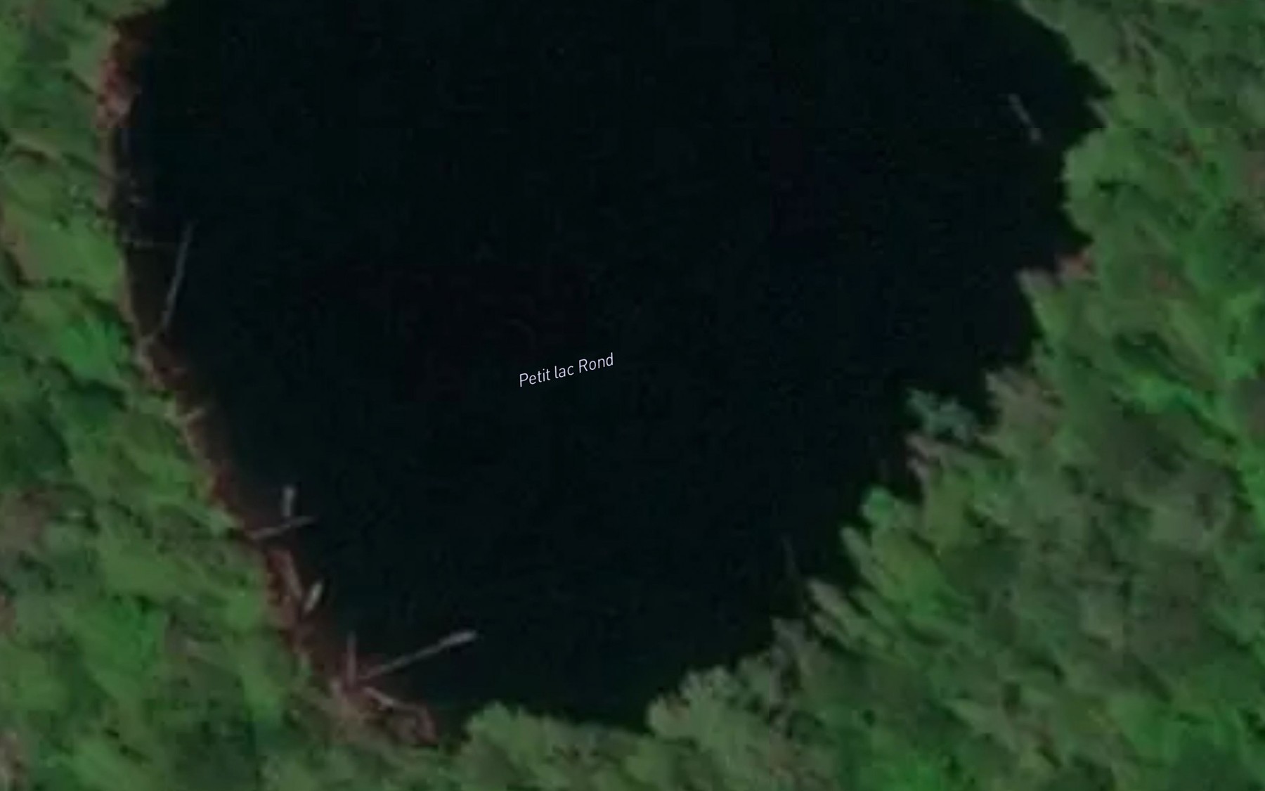 Satellite map of the Petit lac Rond
