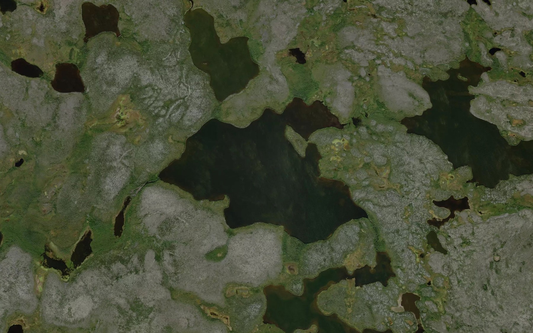 Satellite map of the Combaz Lake