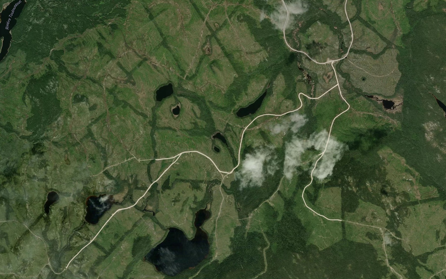 Satellite map of the Lac de Boislebec