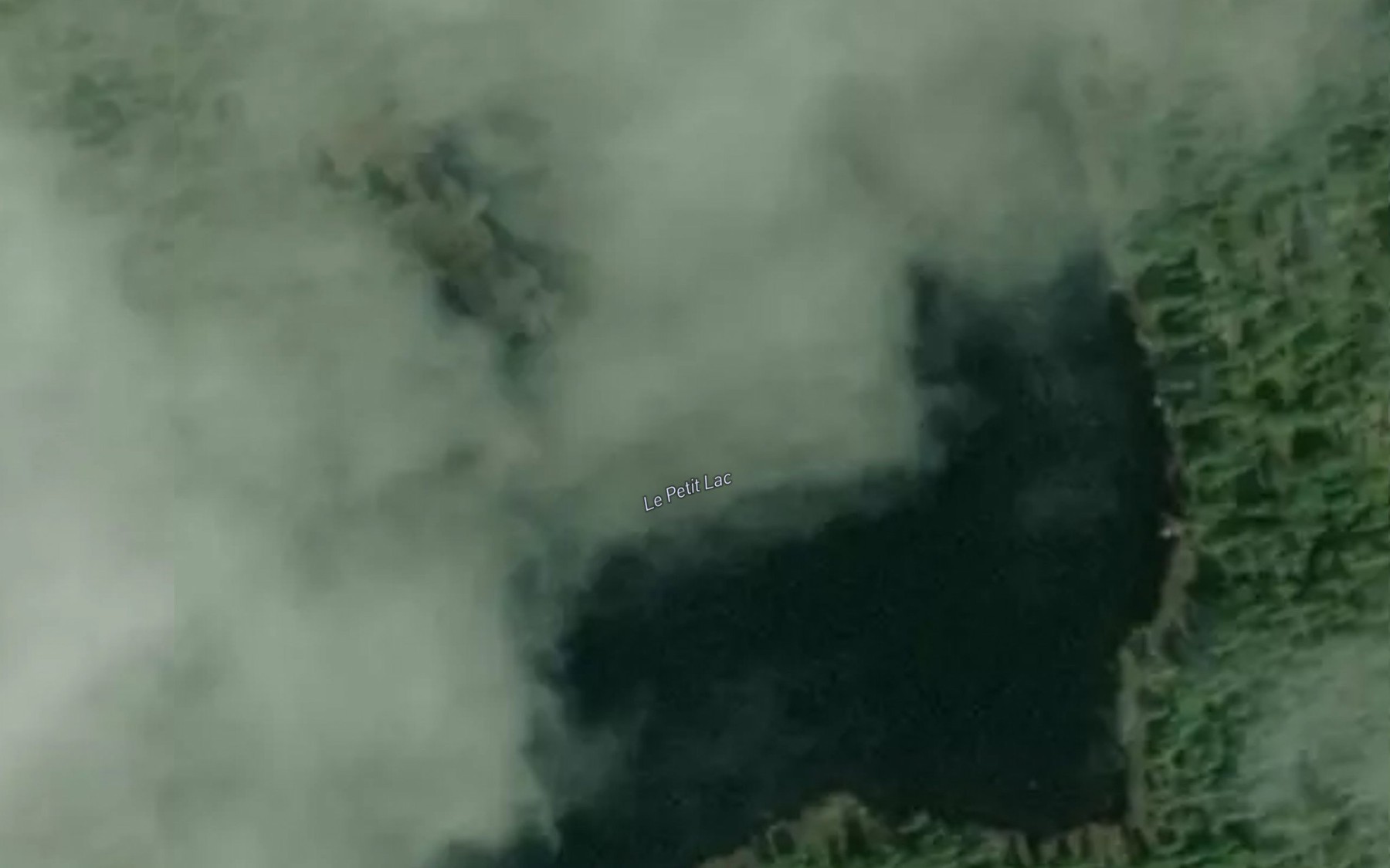 Satellite map of the Le Petit Lac