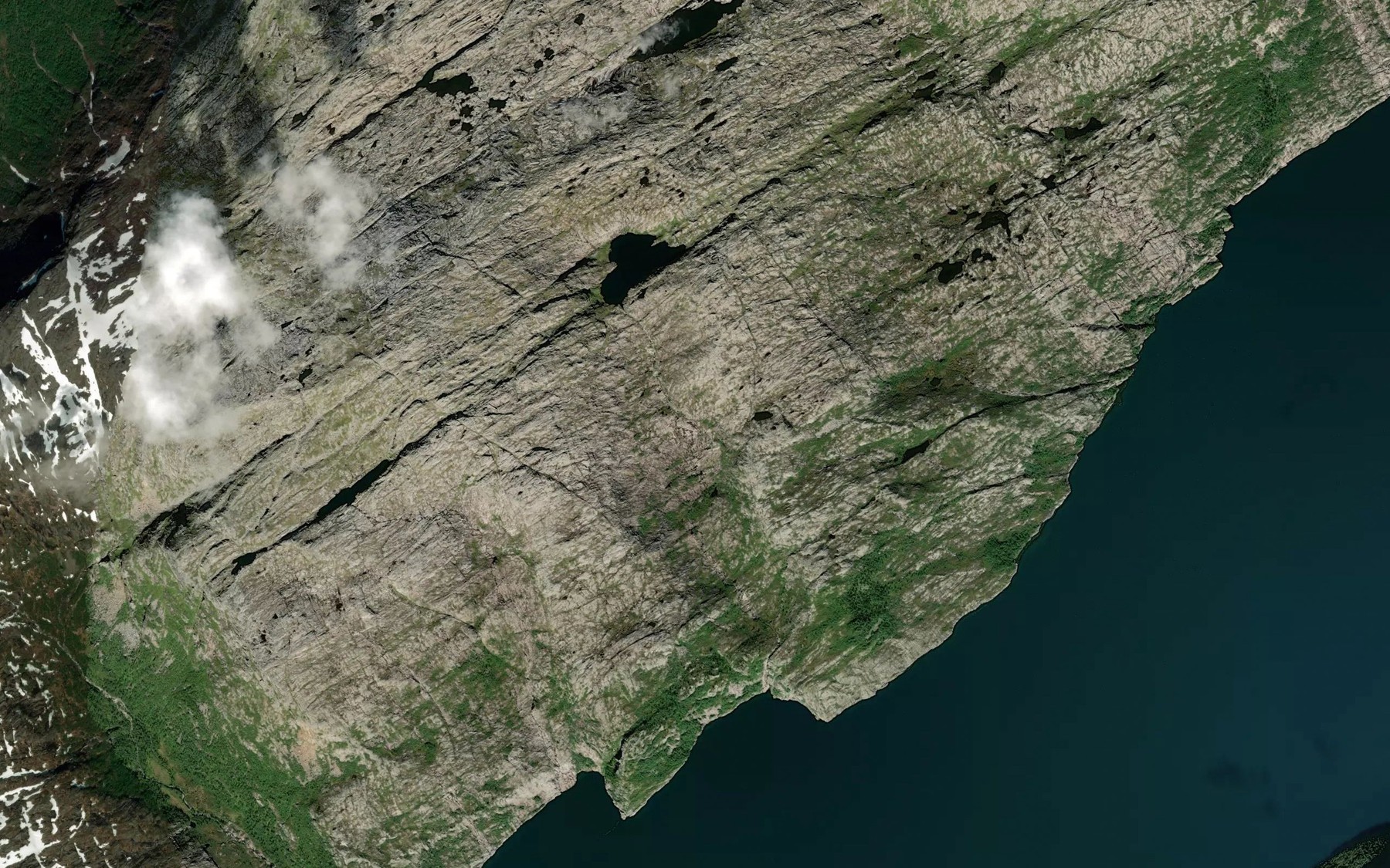 Satellite map of the Bogelva