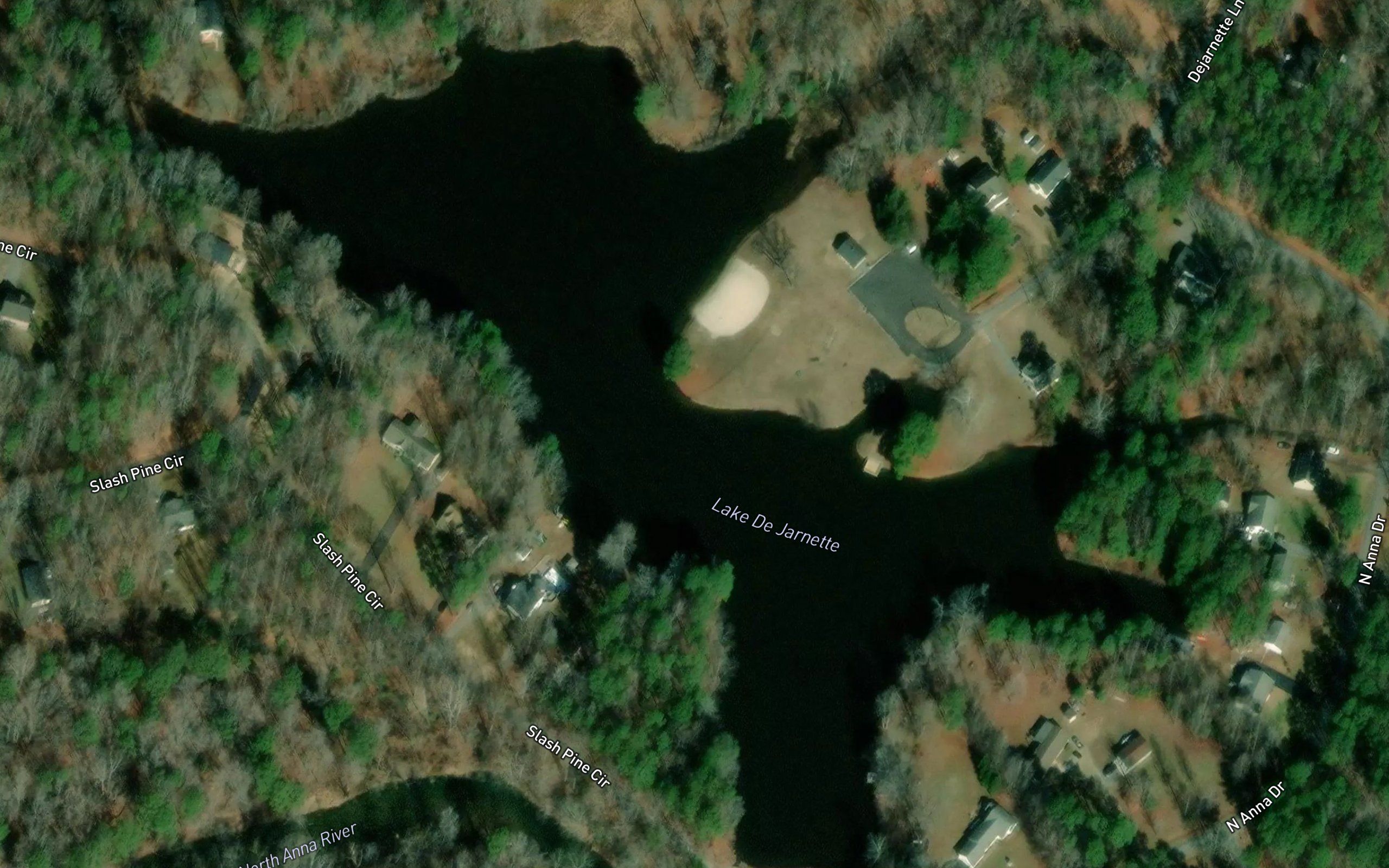 Lake De Jarnette