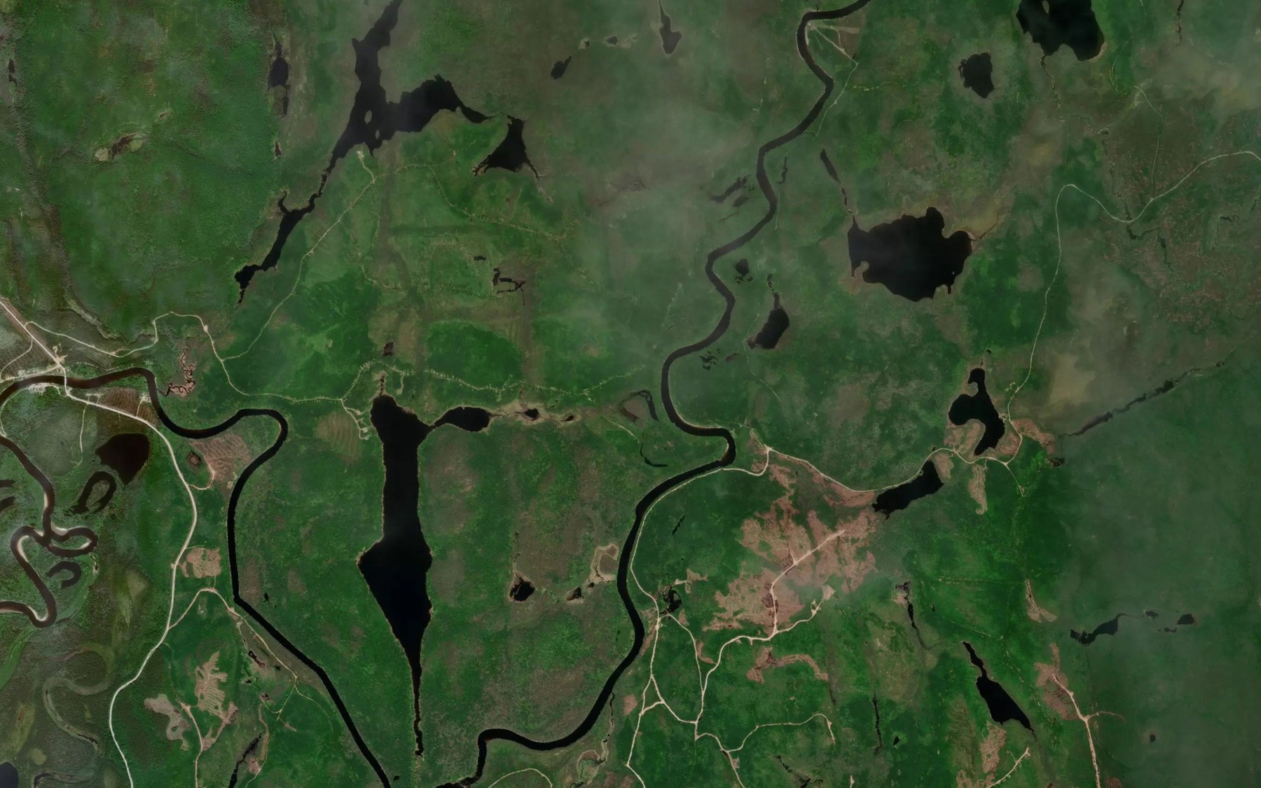 Satellite map of the Lac du Leurre