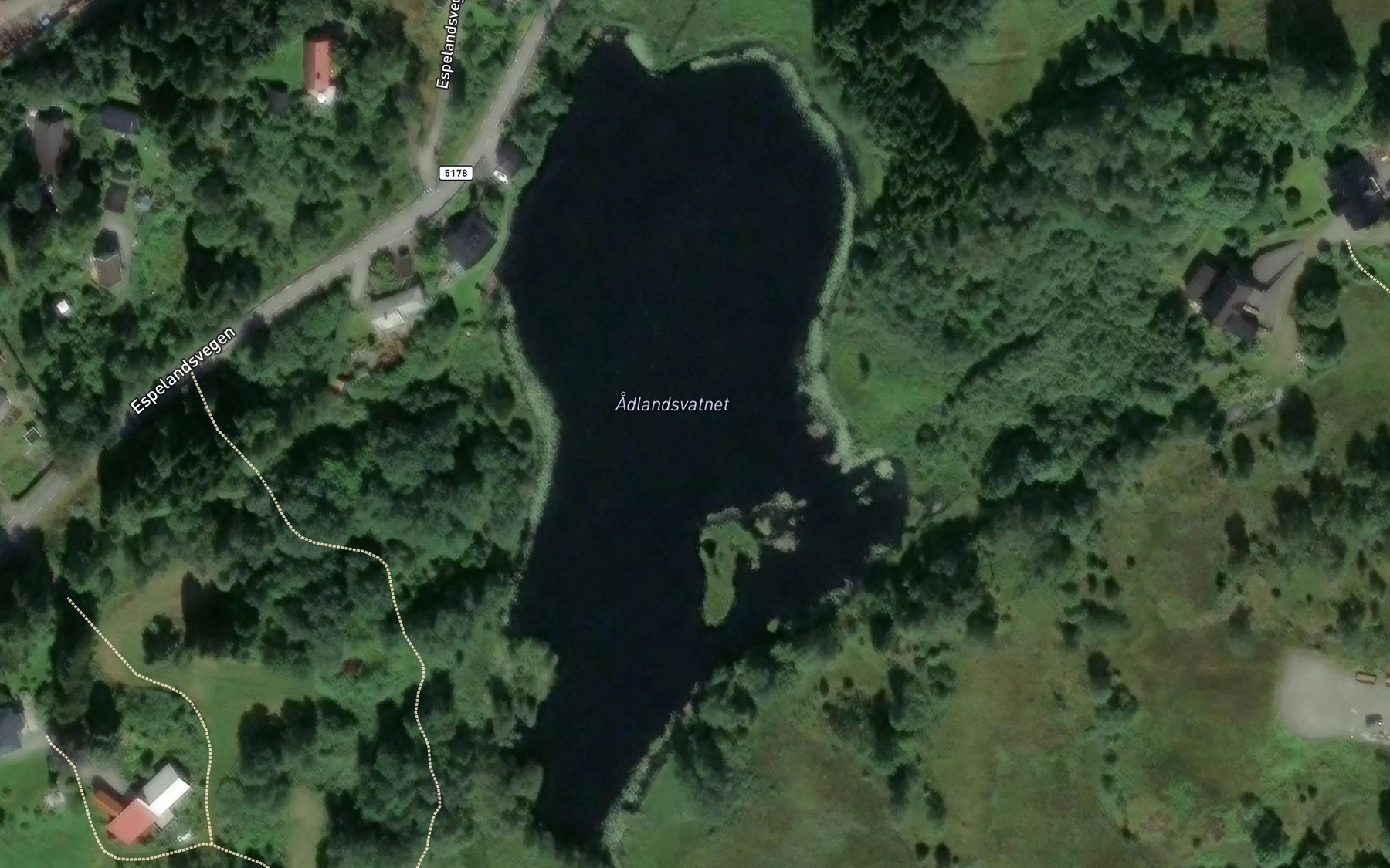 Satellite map of the Adlandsvatnet