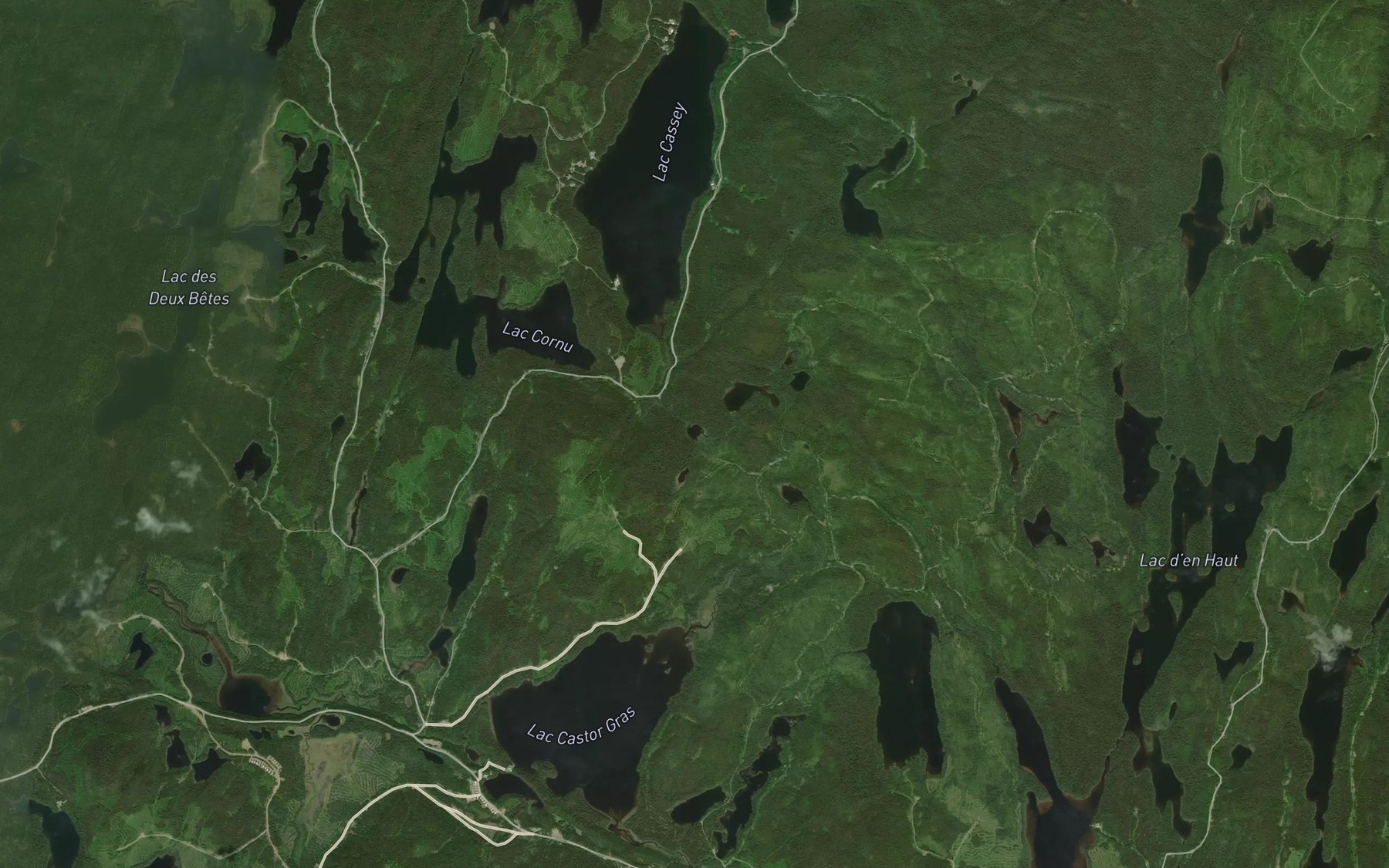 Satellite map of the Lac de la Piste