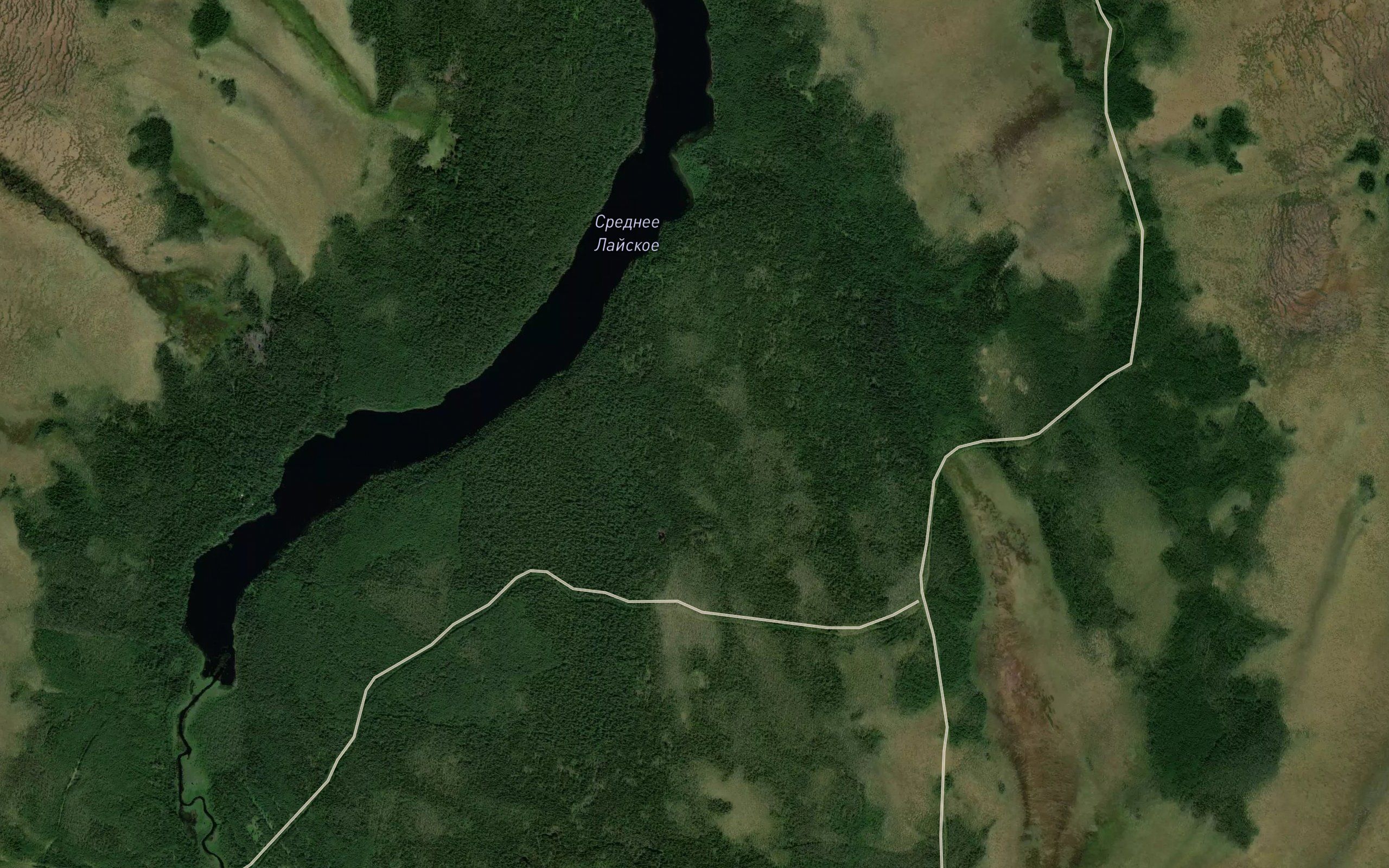 Ozero Sredneye Layskoye