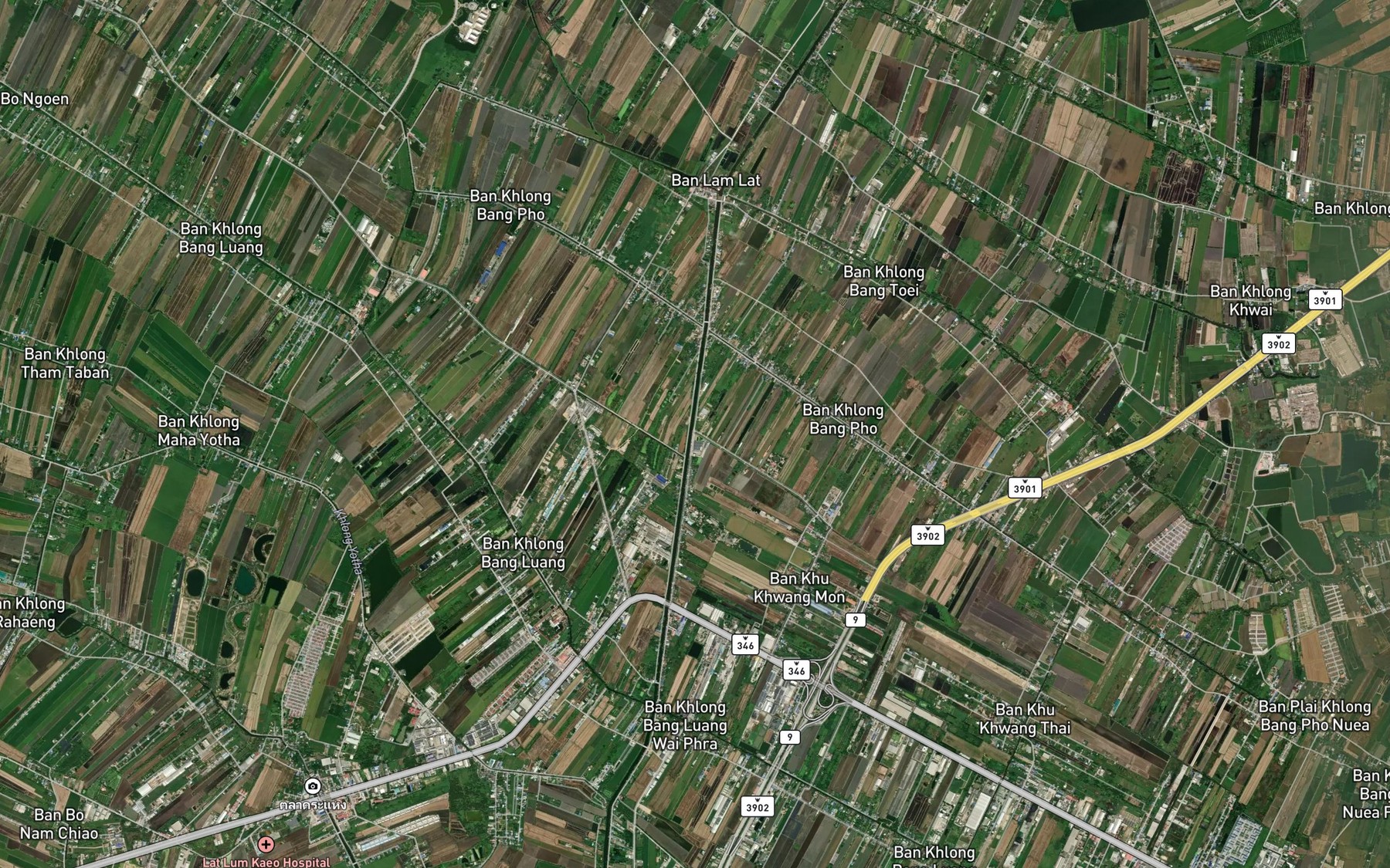 Satellite map of the Khlong Mom