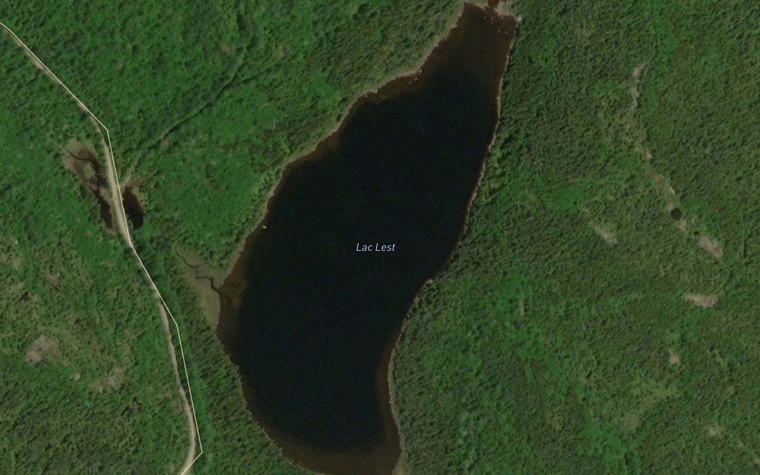Lac Lest