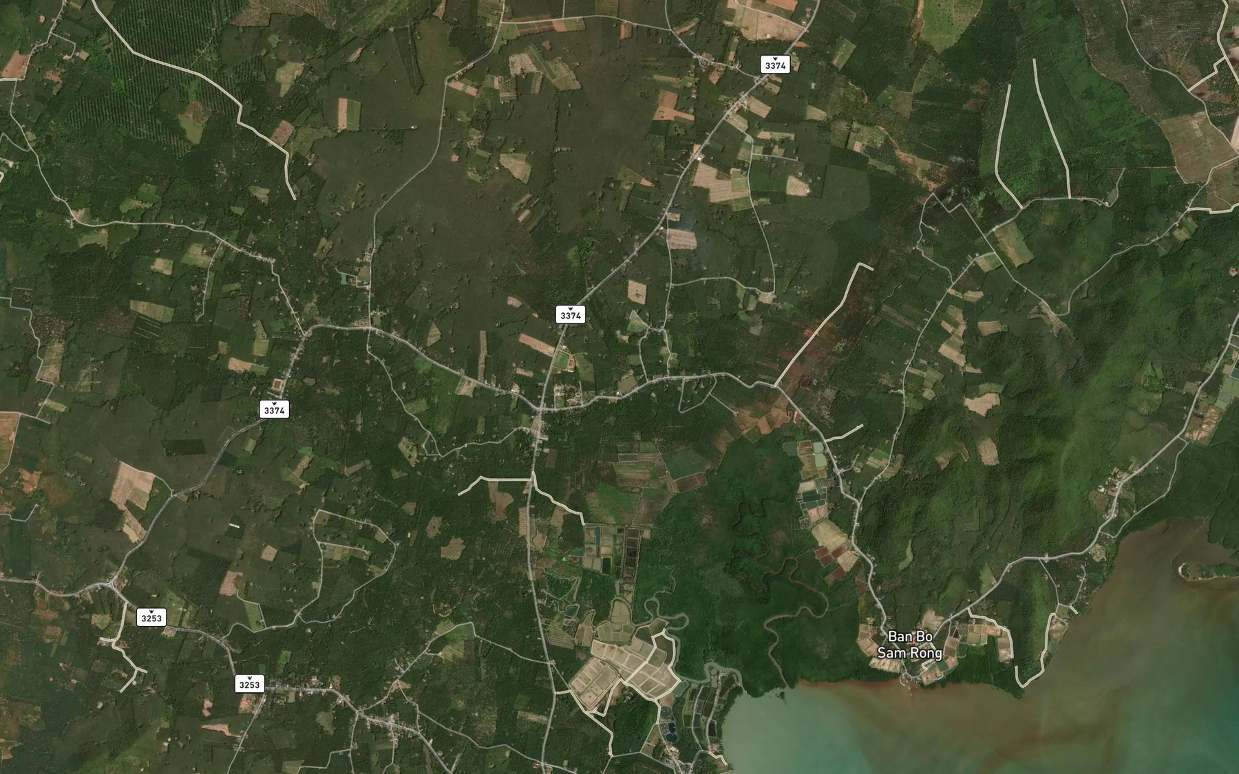Satellite map of the Sa Khlong Bot