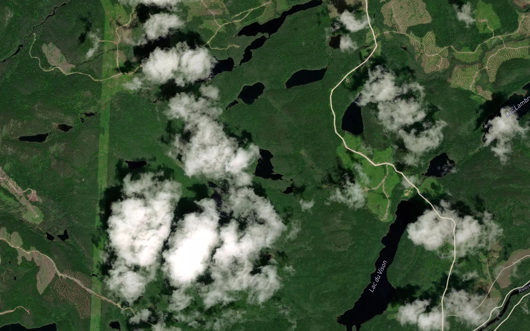 Satellite map of the Lac a la Roche