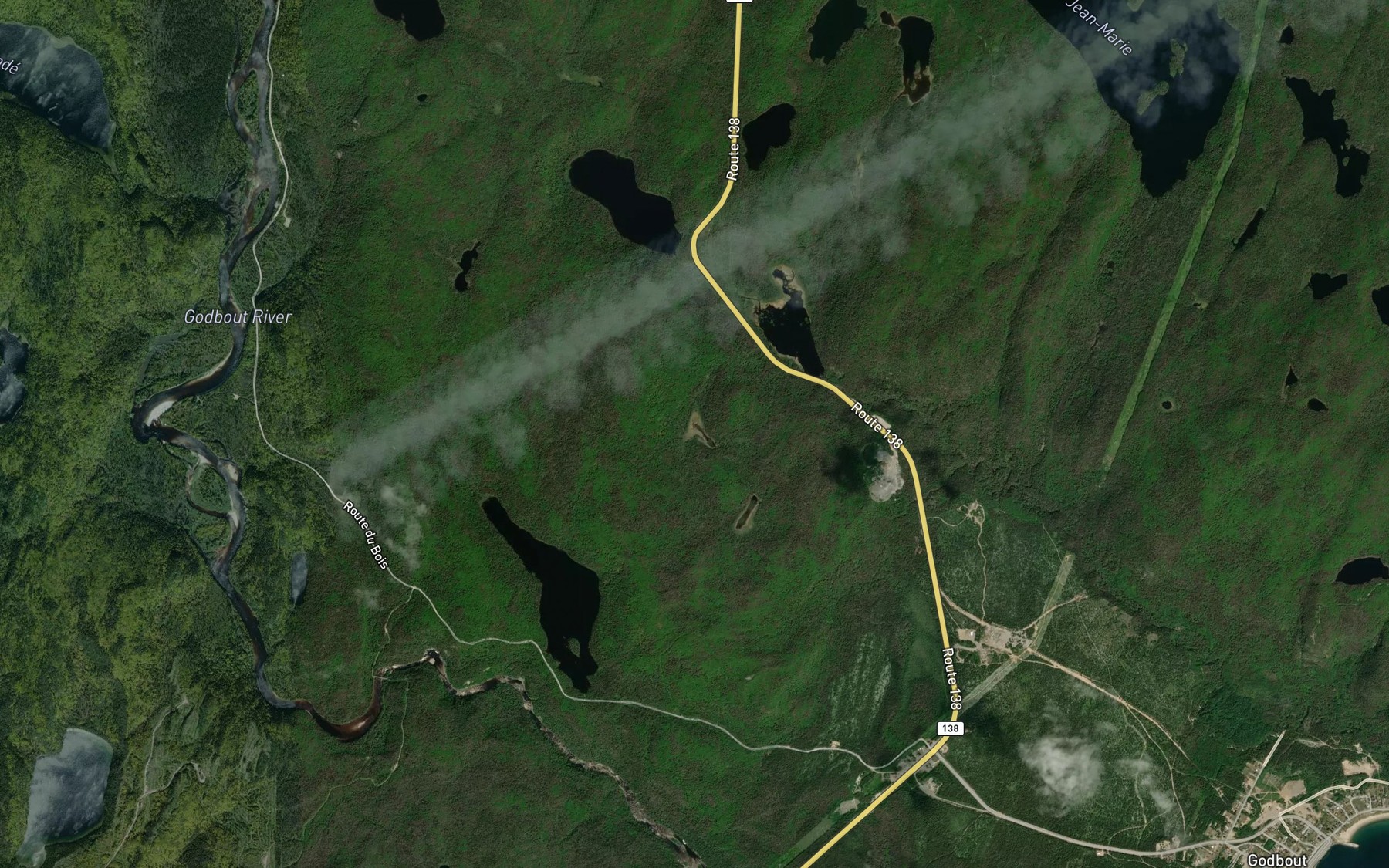 Satellite map of the Lac Voisin