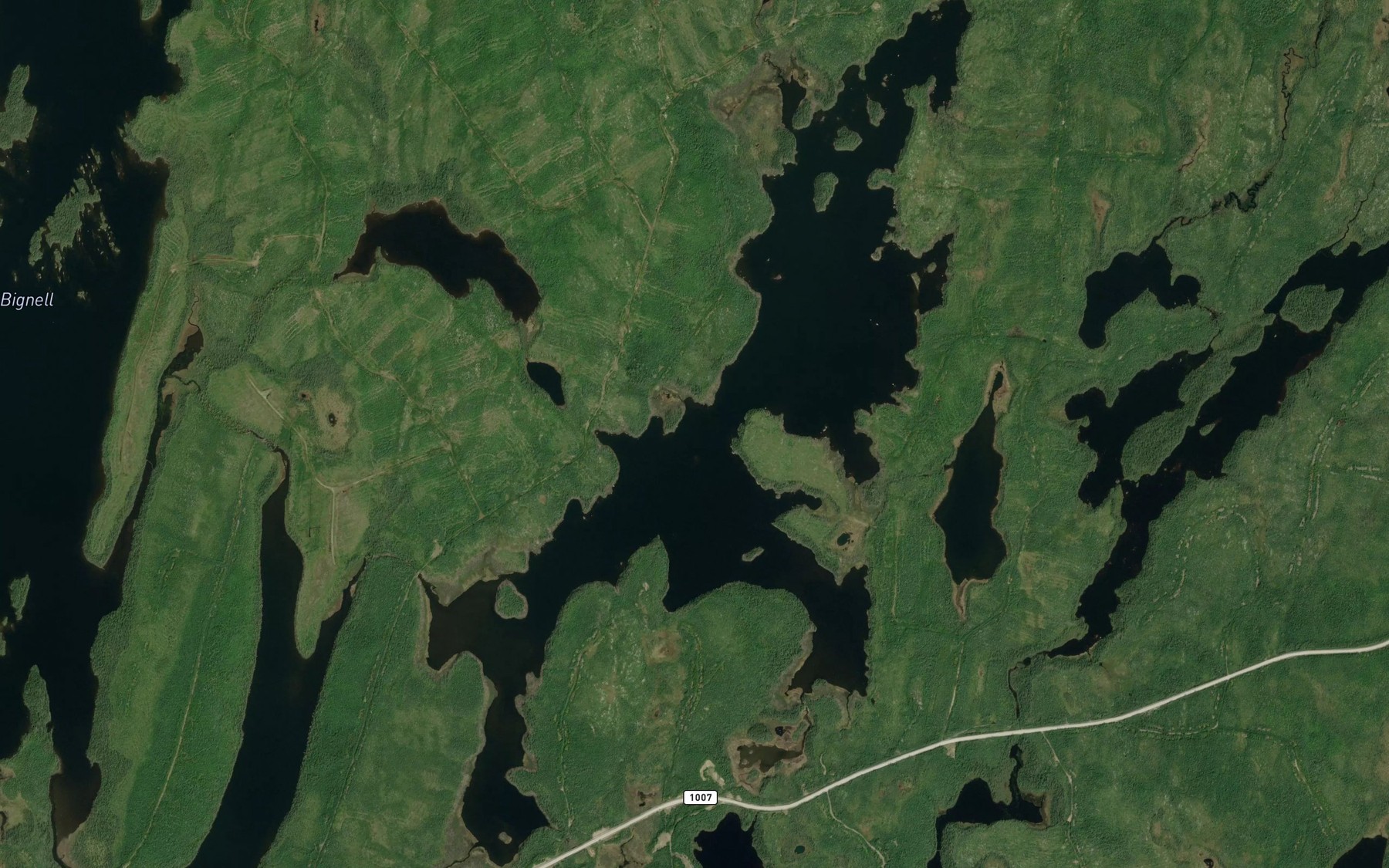 Satellite map of the Lac du Terrier