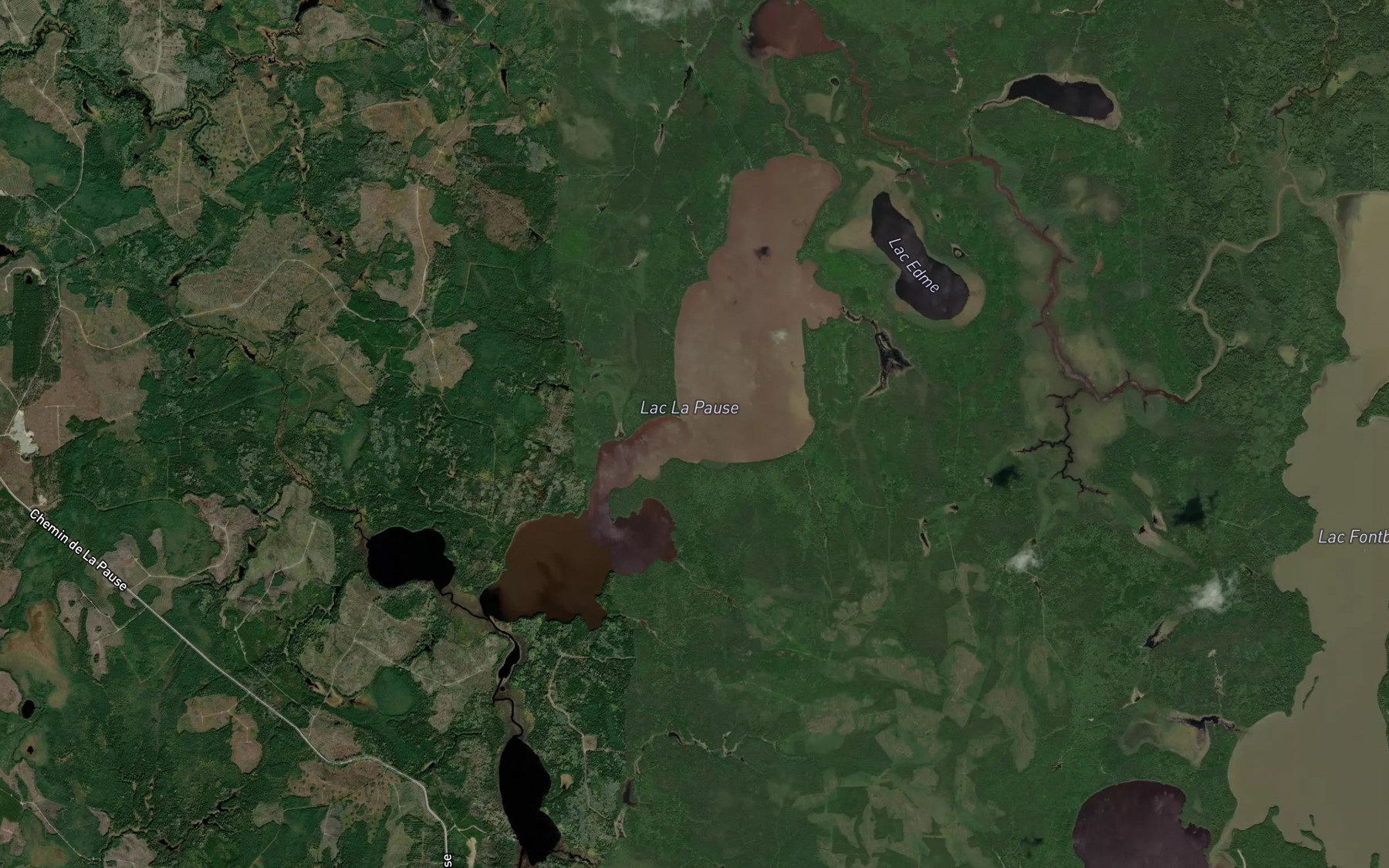 Satellite map of the Lac La Pause