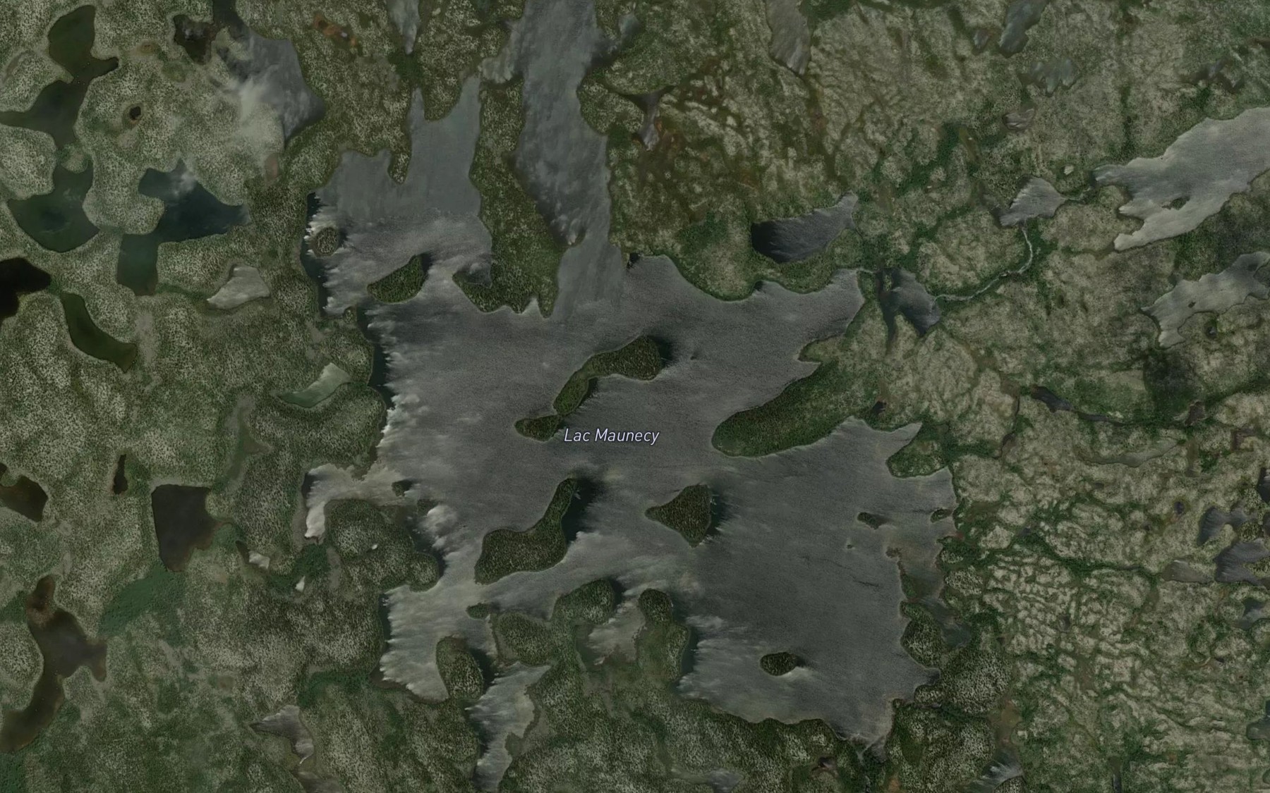 Satellite map of the Lac Maunecy
