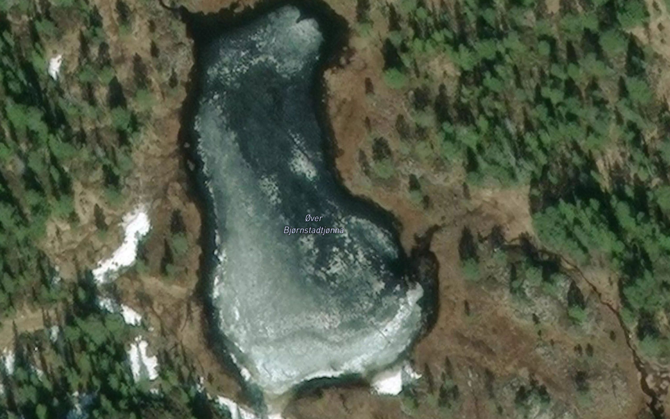 Over Bjornstadtjorna