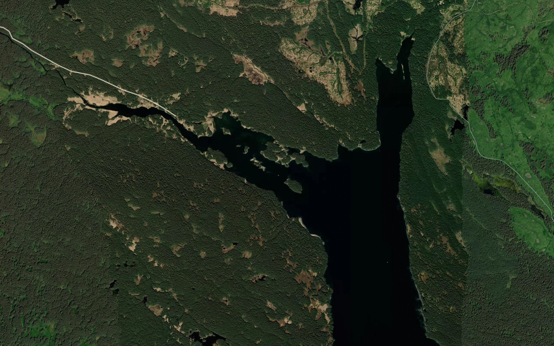 Satellite map of the Litnik Bay