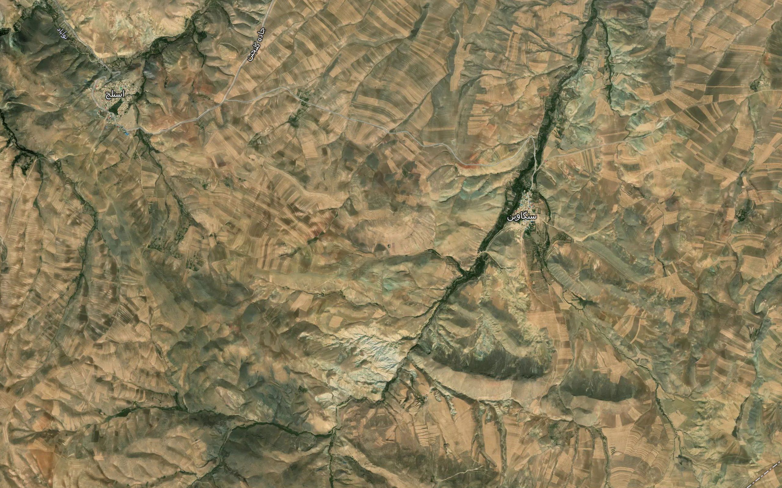 Cheshmeh-ye Qezel Guni