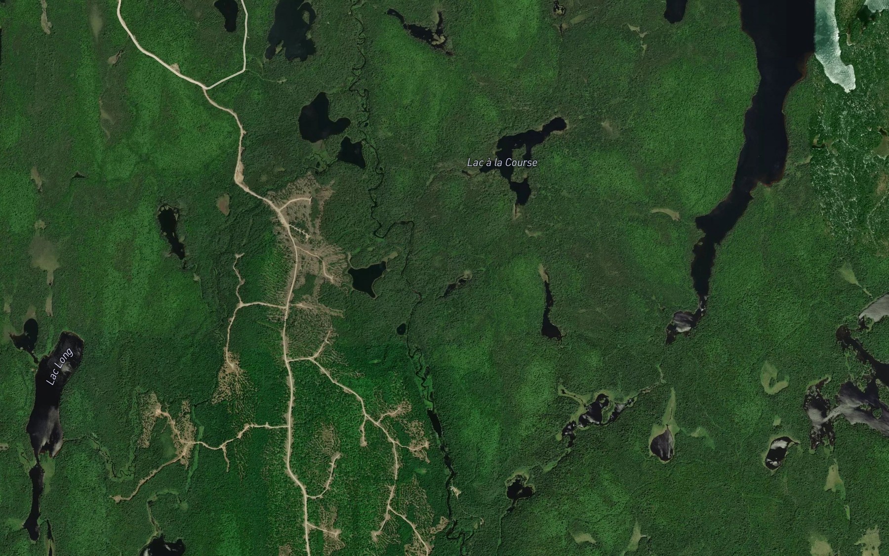 Satellite map of the Lac du Houblon