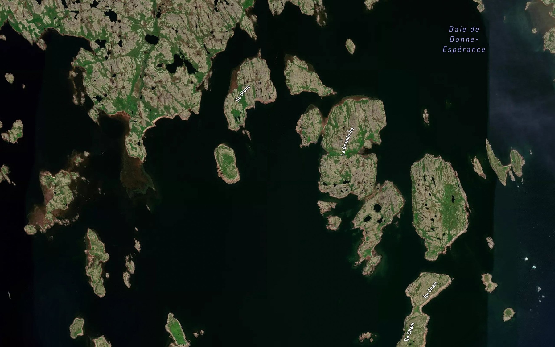 Satellite map of the Chenal des Esquimaux