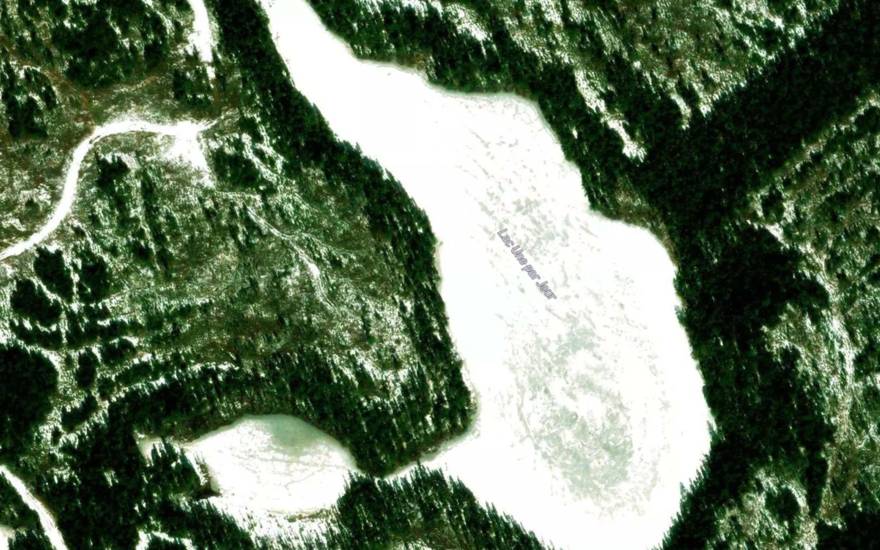 Satellite map of the Lac Une par Jour
