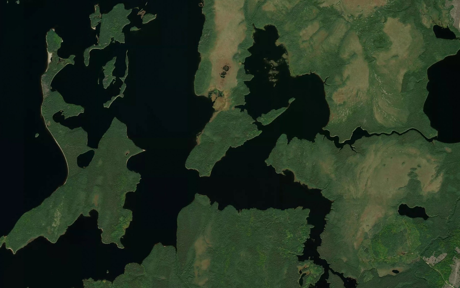 Satellite map of the Passe Pirotew Pawctikw