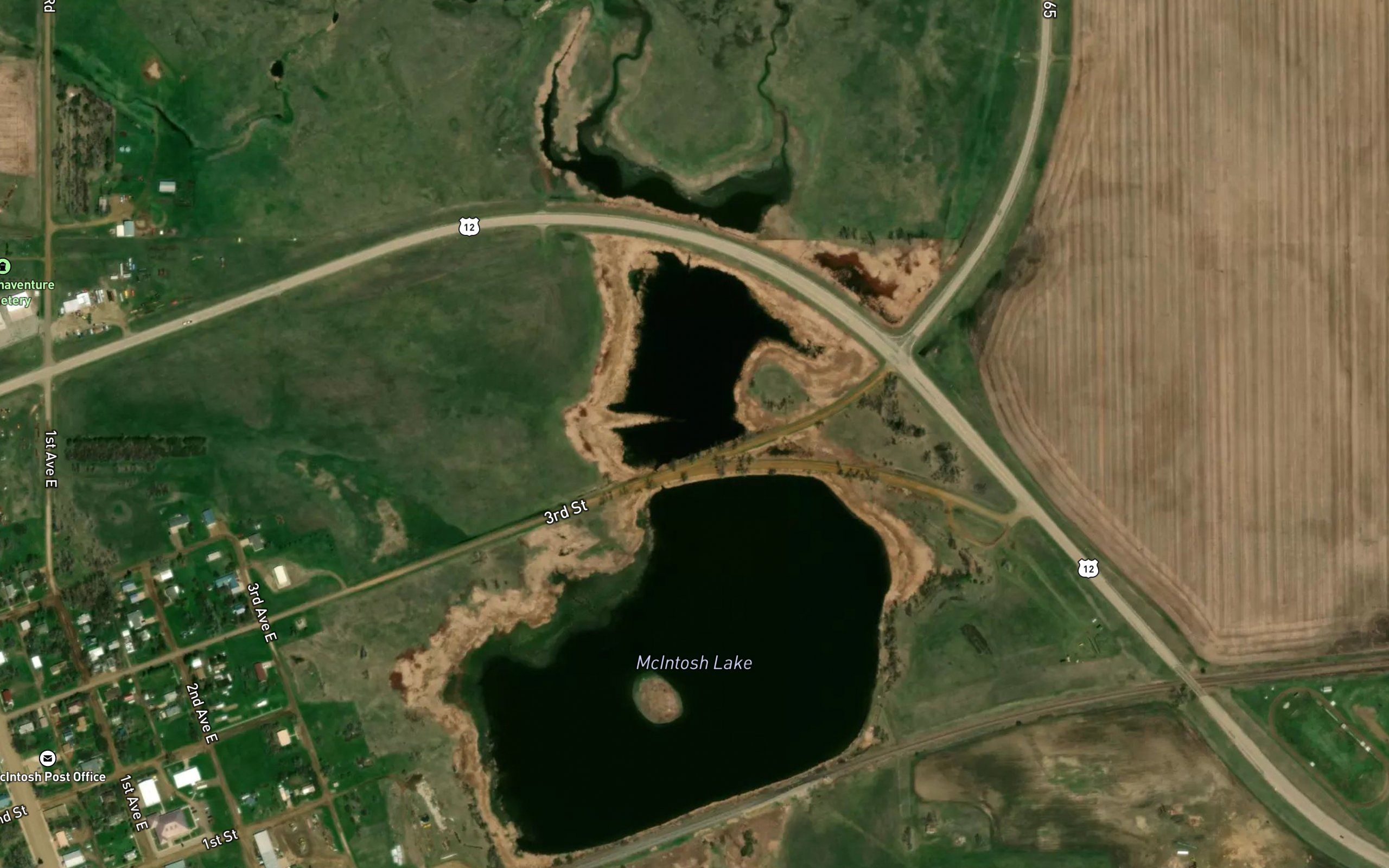 McIntosh Lake