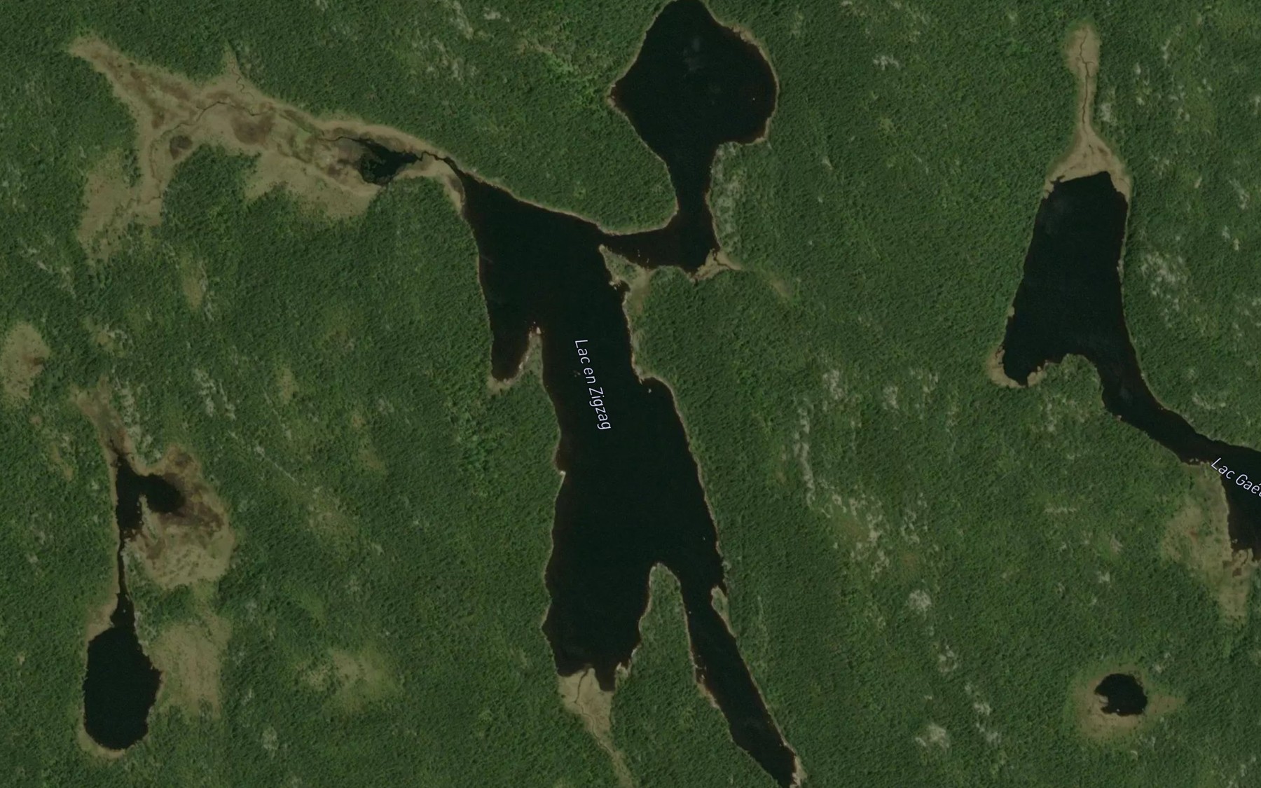 Satellite map of the Lac en Zigzag