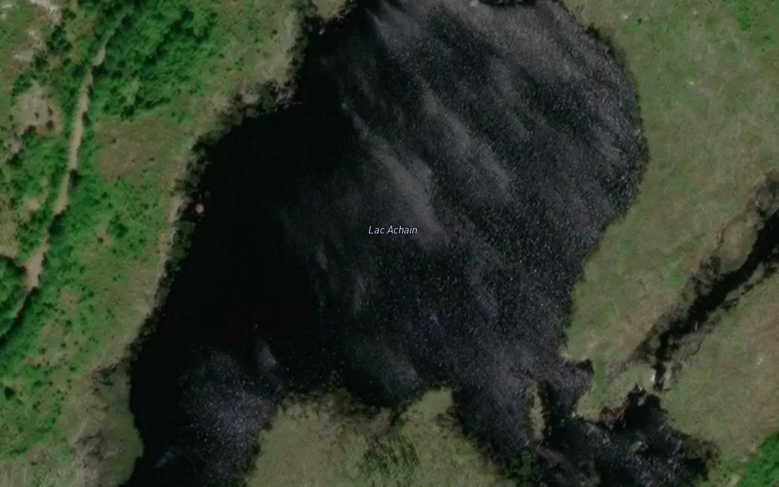 Lac Achain