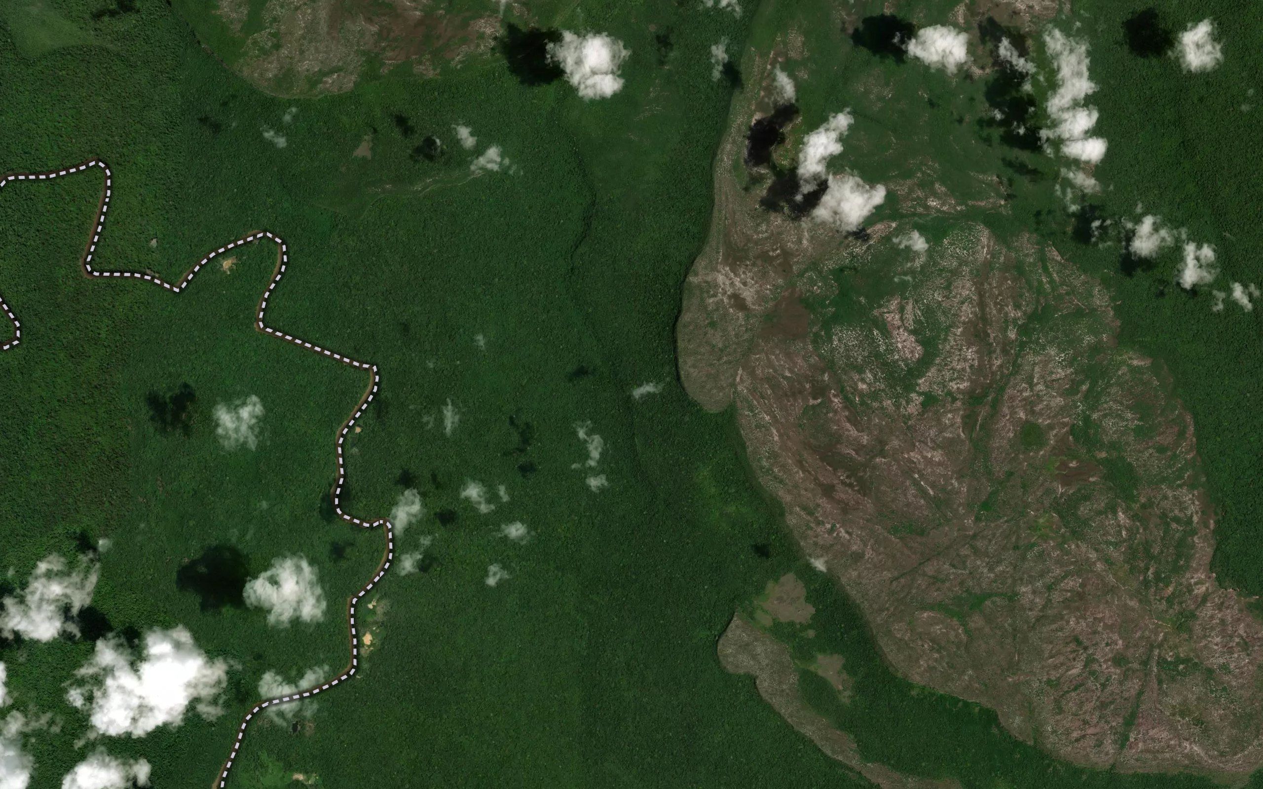 Tipuru River