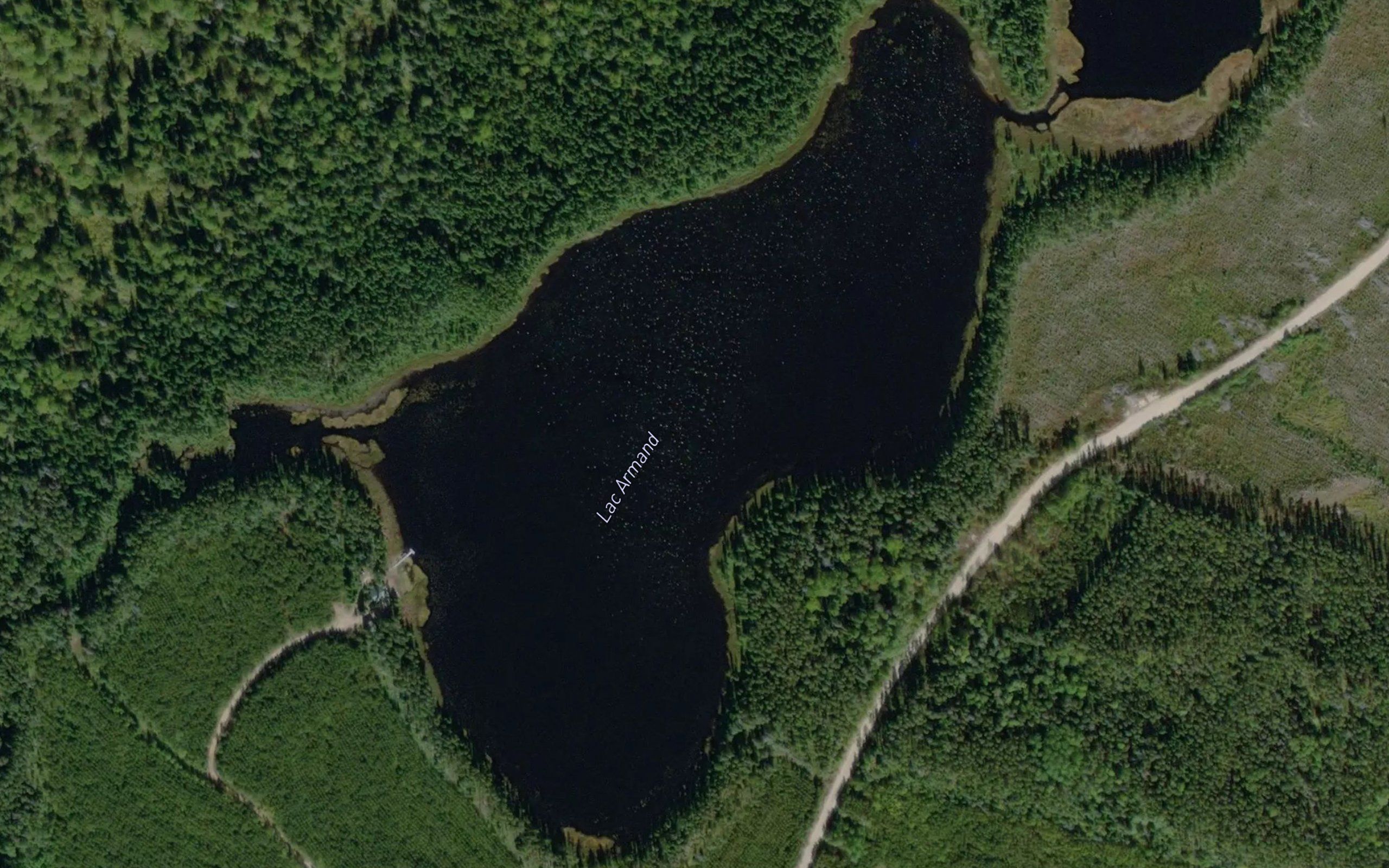 Lac Armand