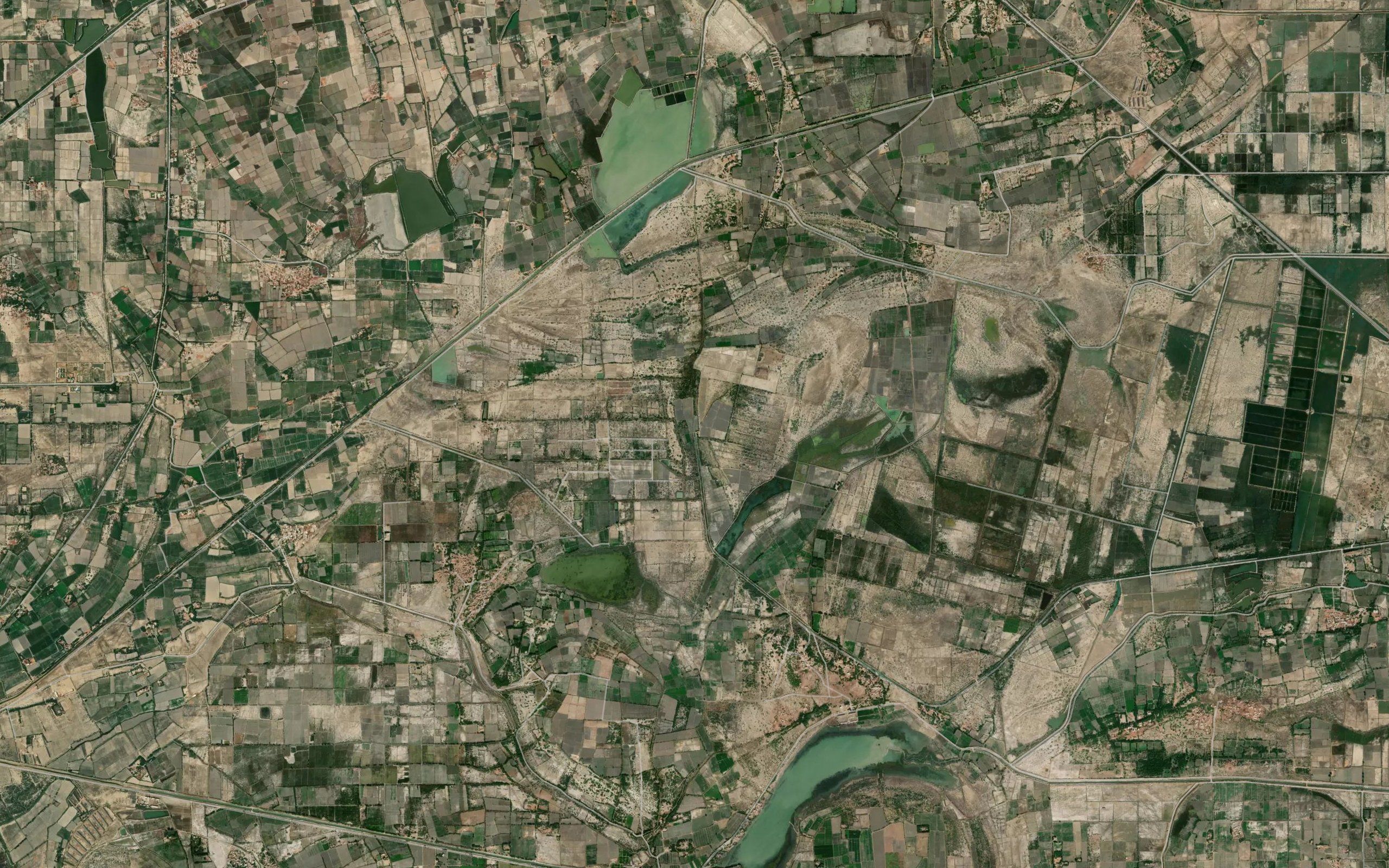 Nari Chhach Main Canal