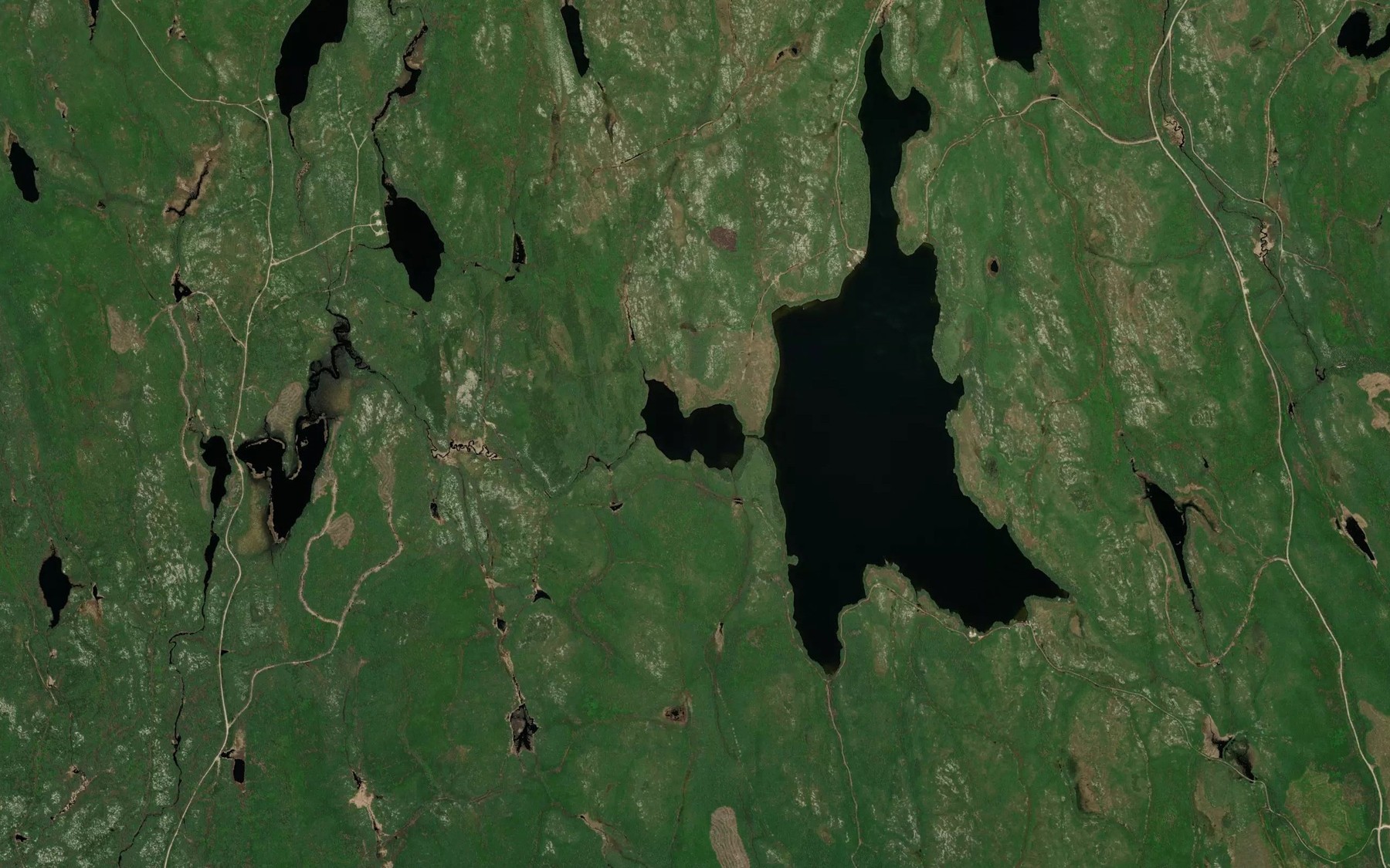 Satellite map of the Petit lac Bleu