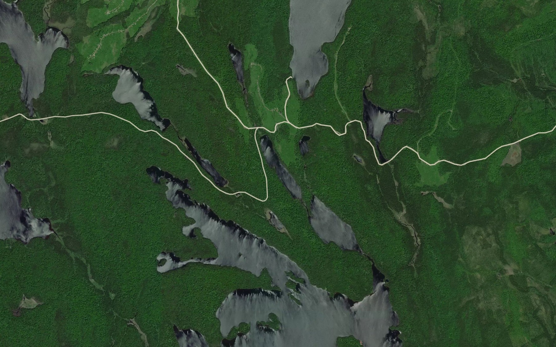 Satellite map of the Baie du Troyes