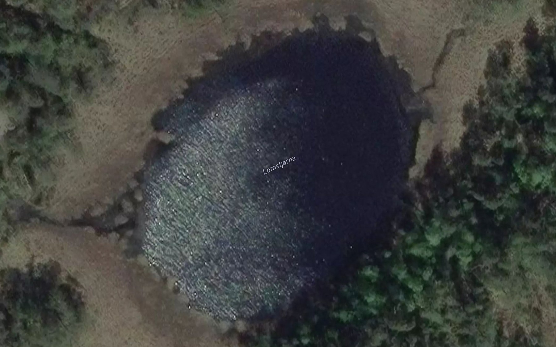 Satellite map of the Lomstjorna