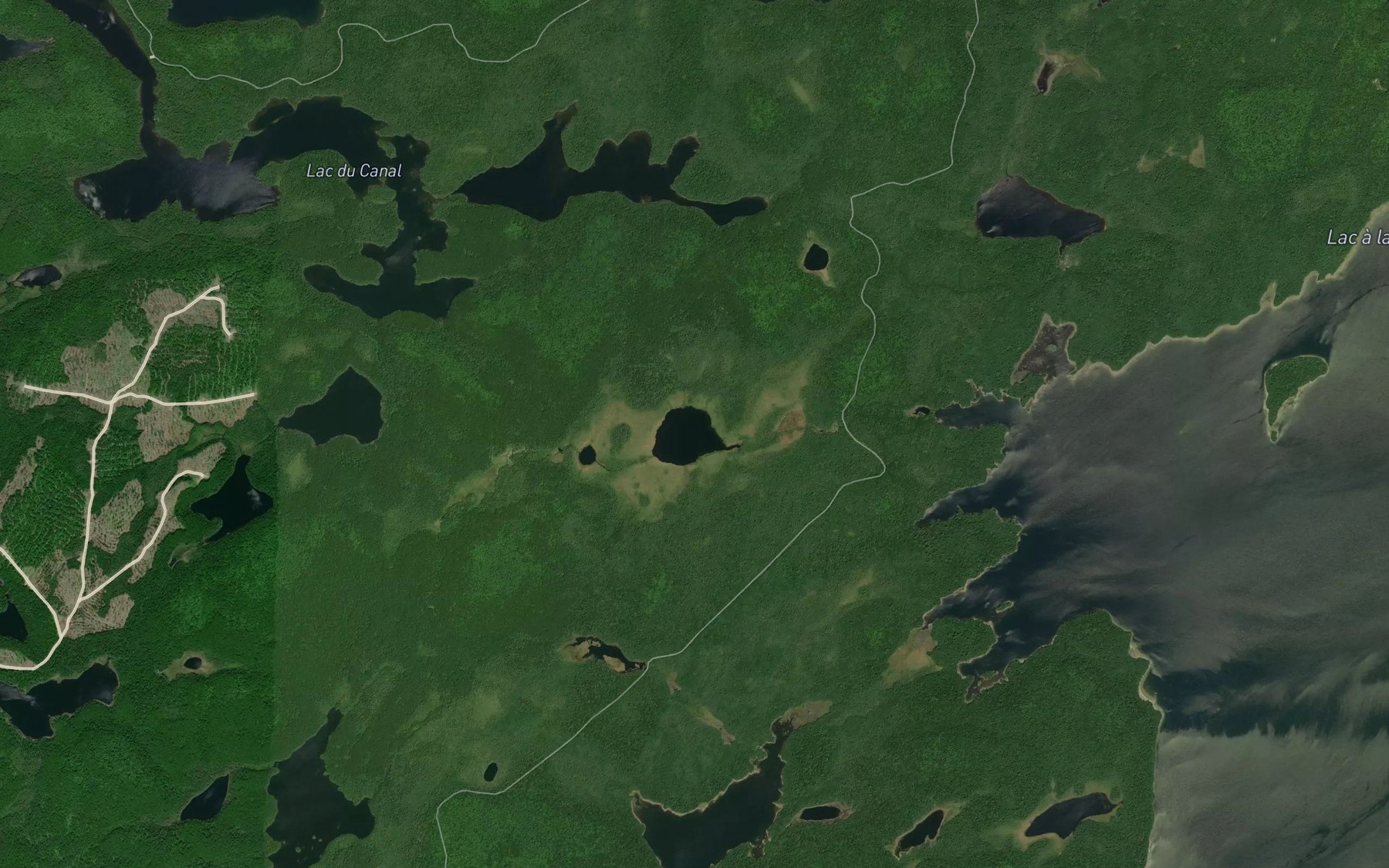 Satellite map of the Lac du Tete-Barree