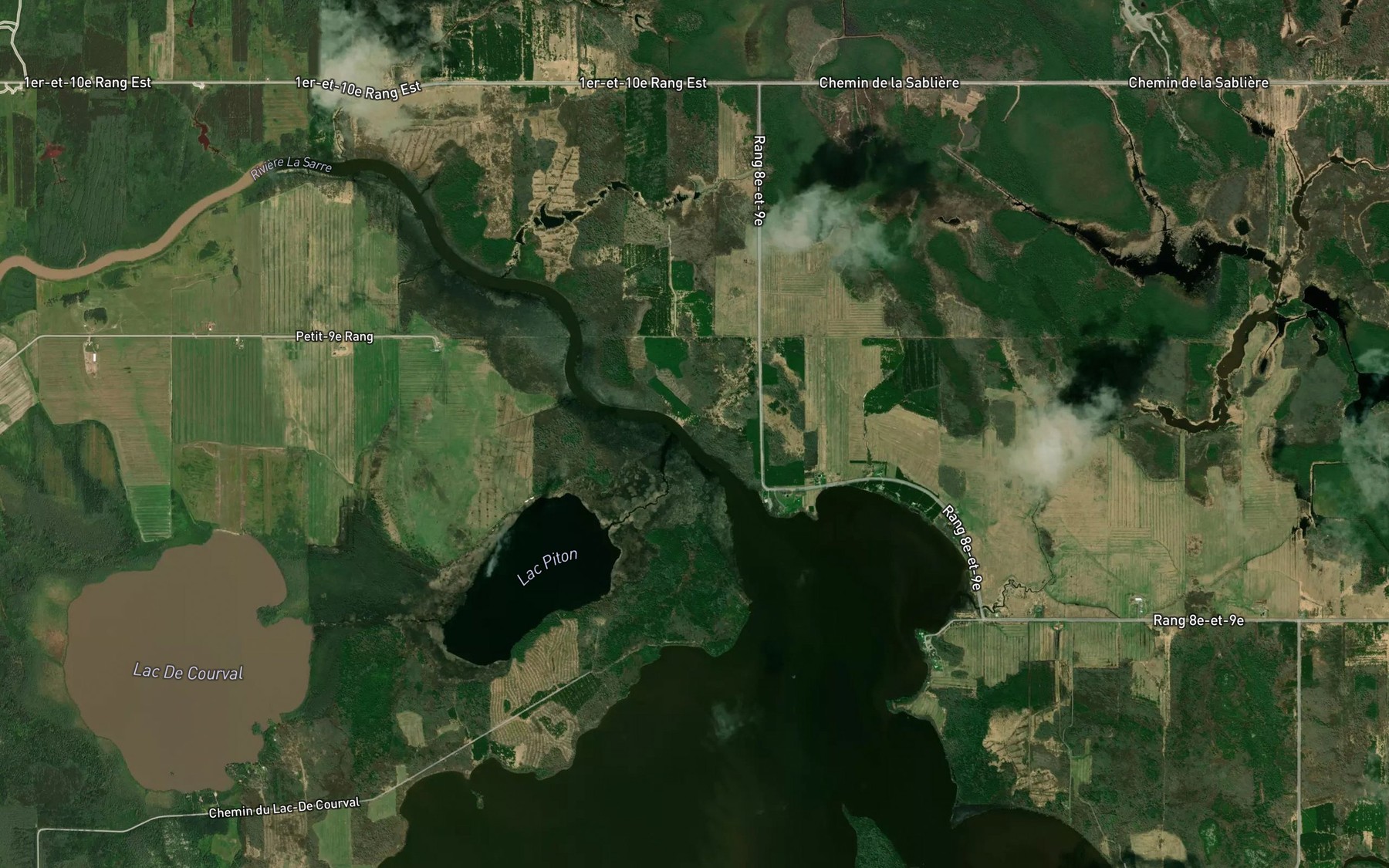 Satellite map of the Cours d'eau Rouleau