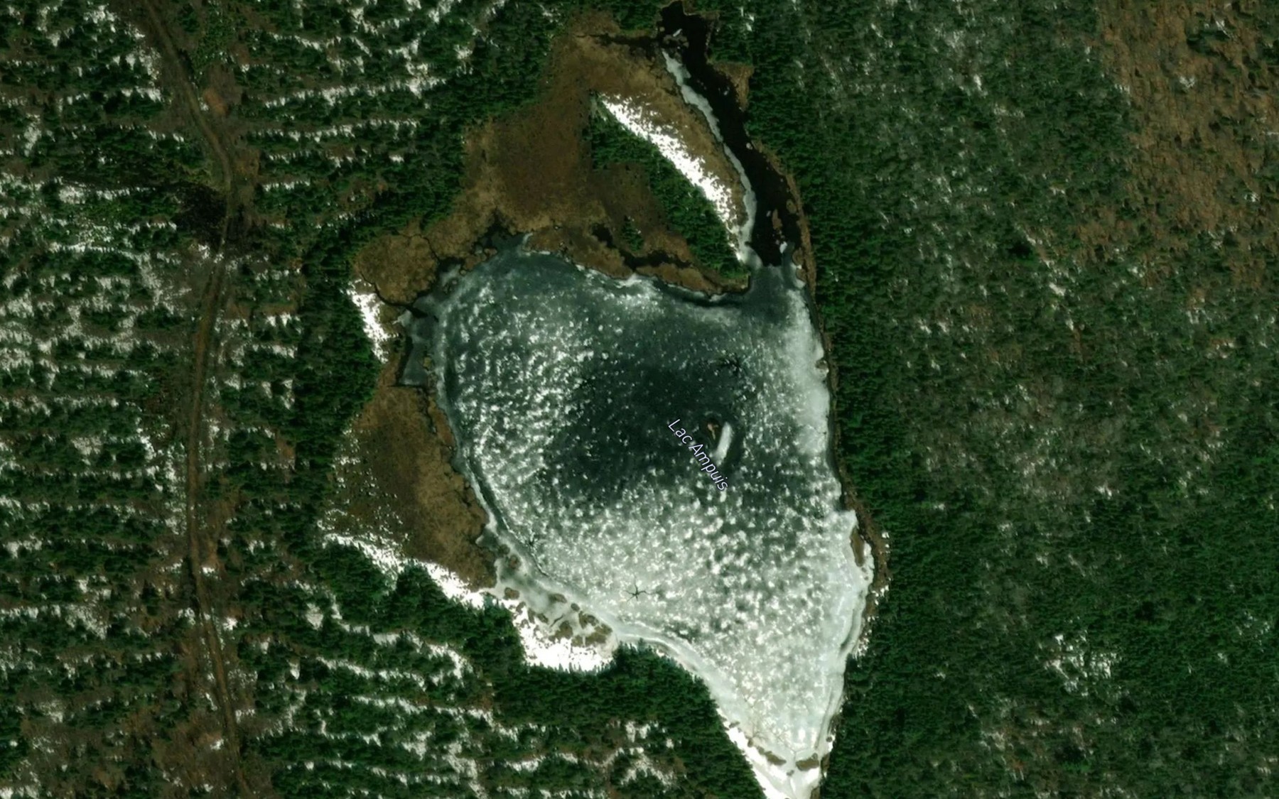 Satellite map of the Lac Ampuis