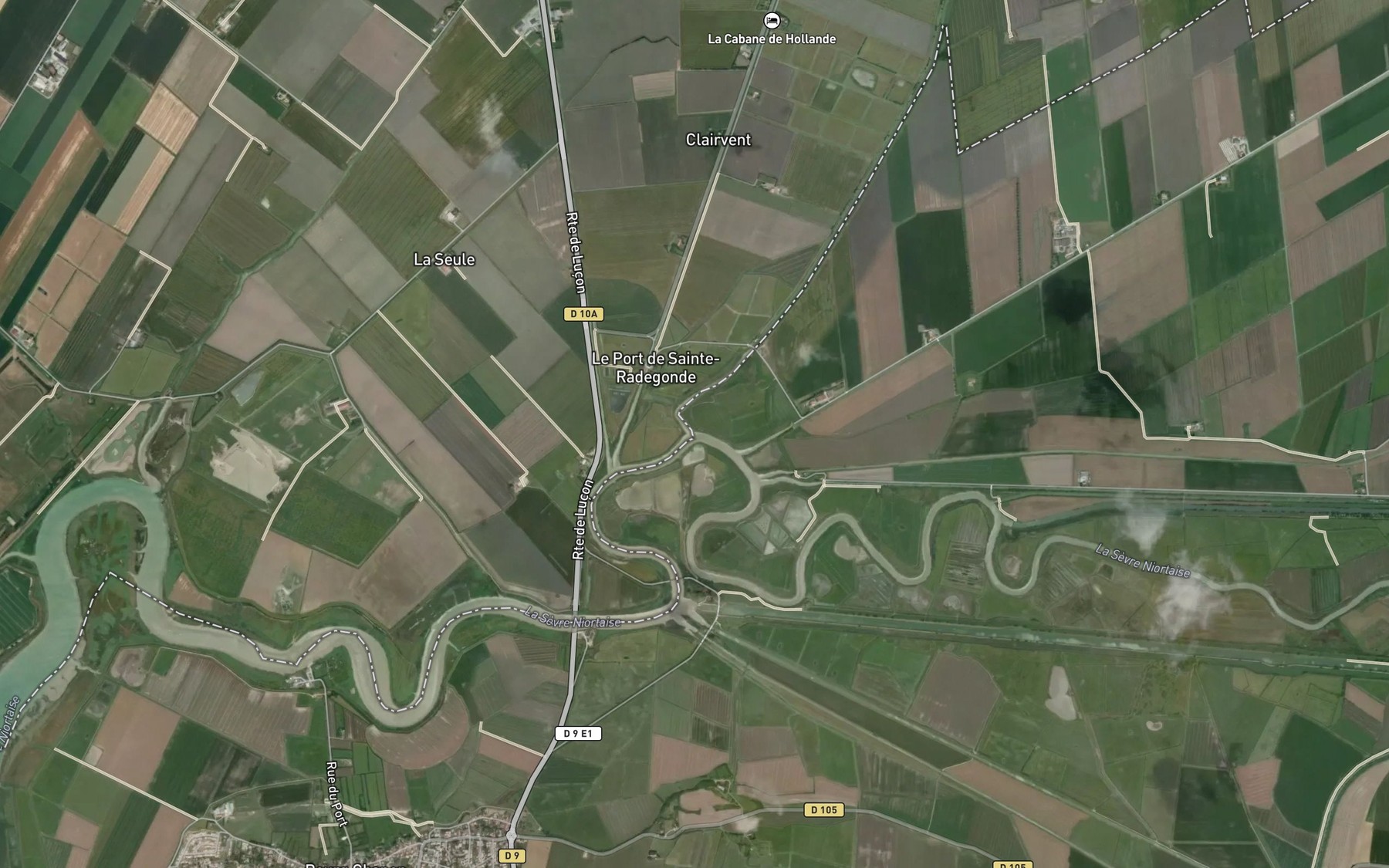 Satellite map of the Canal des Cinq Abbes