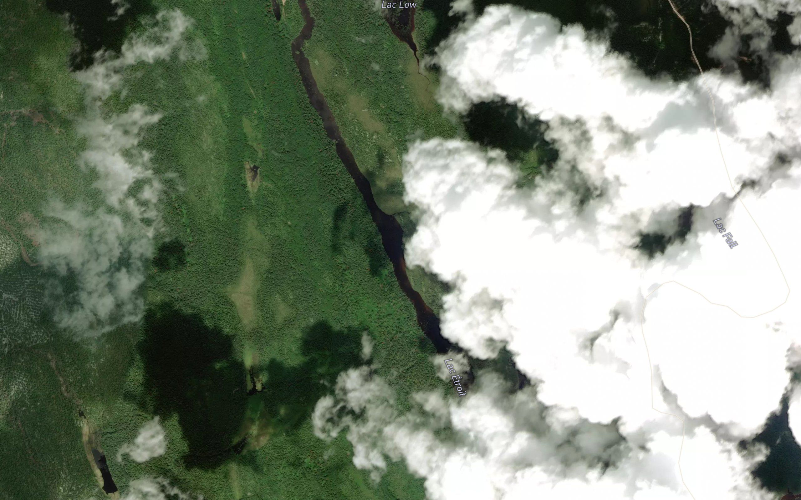 Lac Etroit