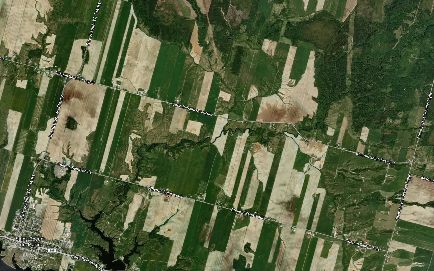 Satellite map of the Cours d'eau Lapointe