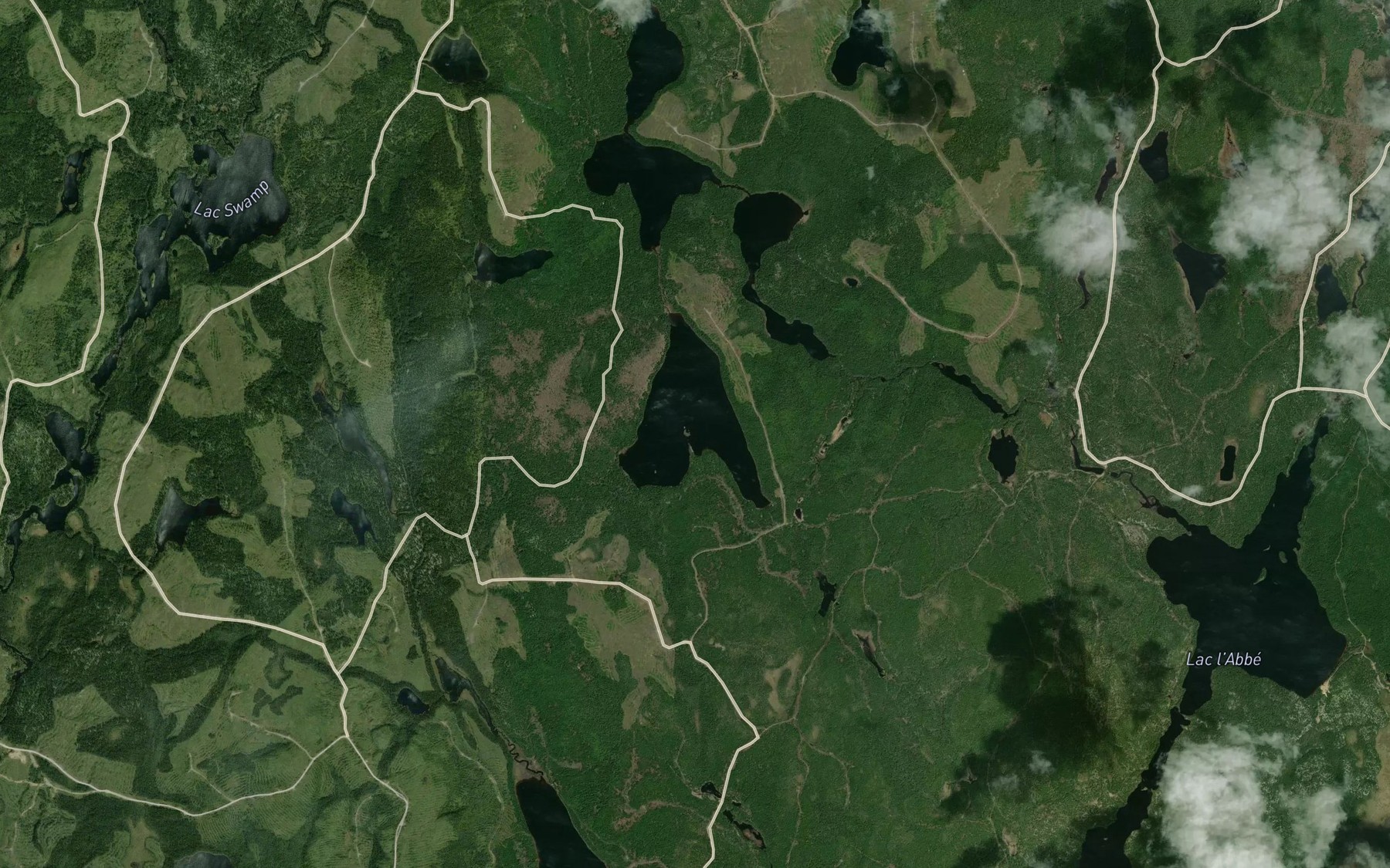 Satellite map of the Lac de la Pyrole