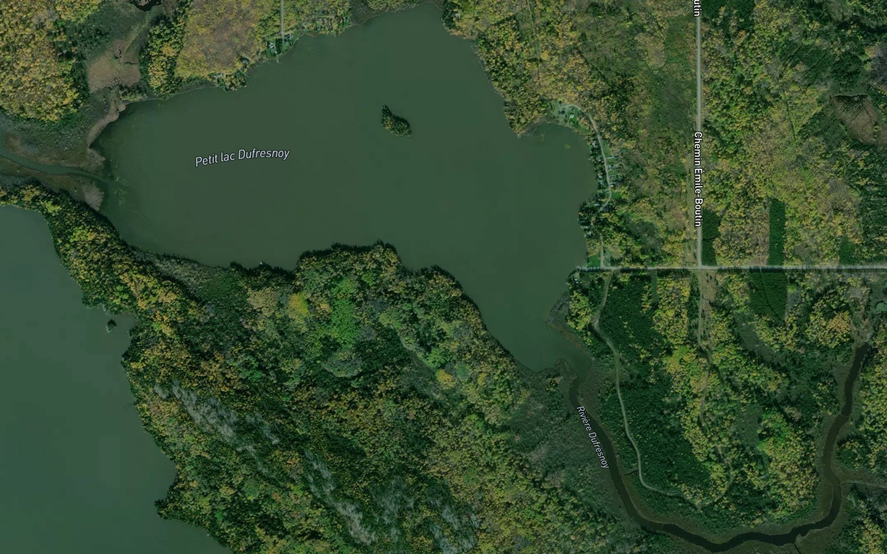 Satellite map of the Petit lac Dufresnoy