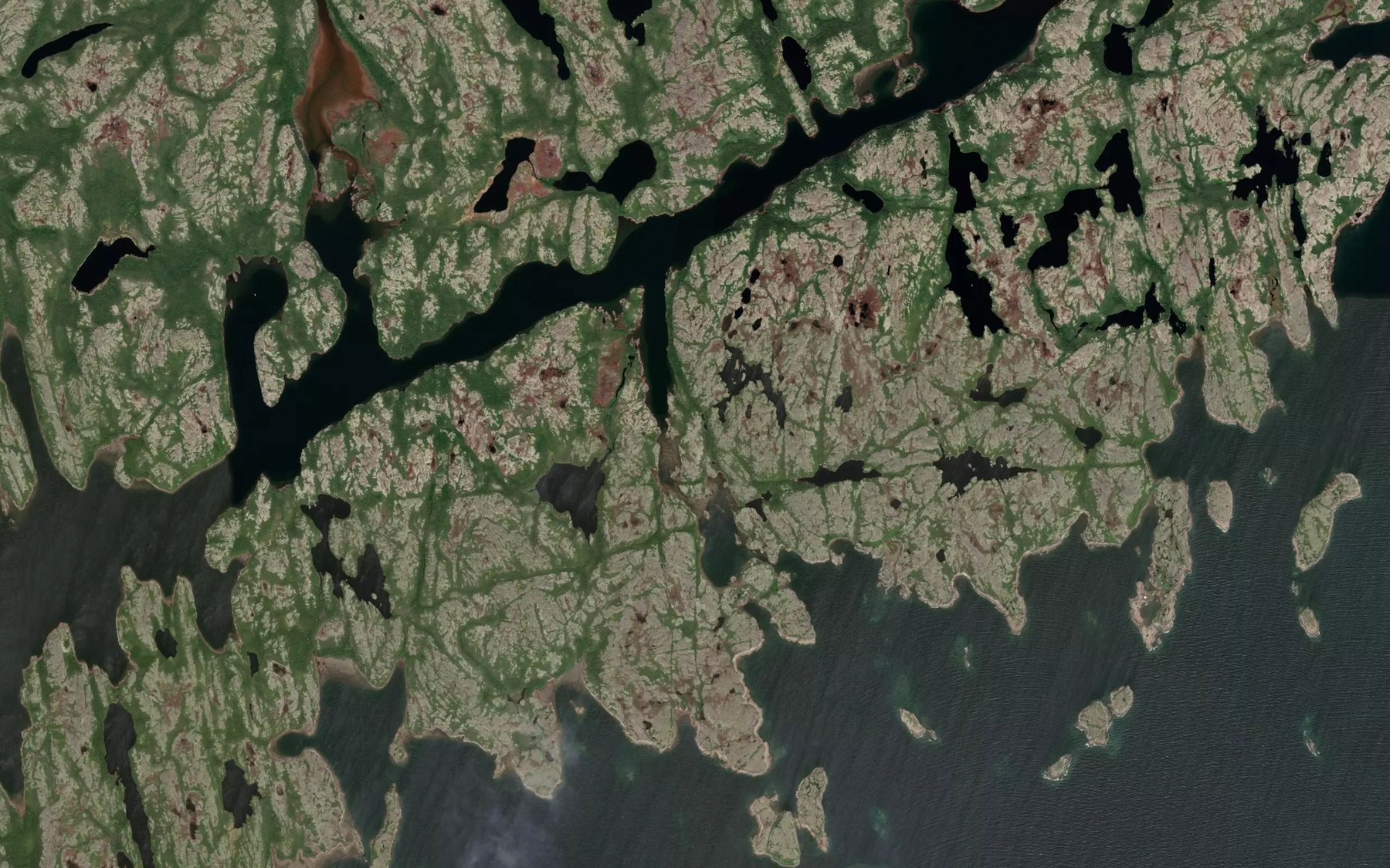 Satellite map of the Passe Monger