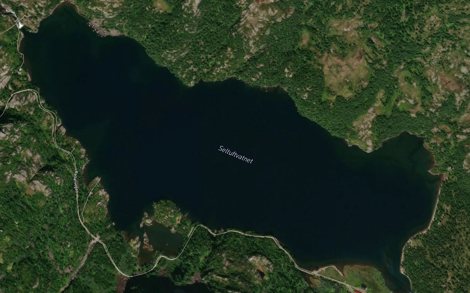 Satellite map of the Saltuftvatnet