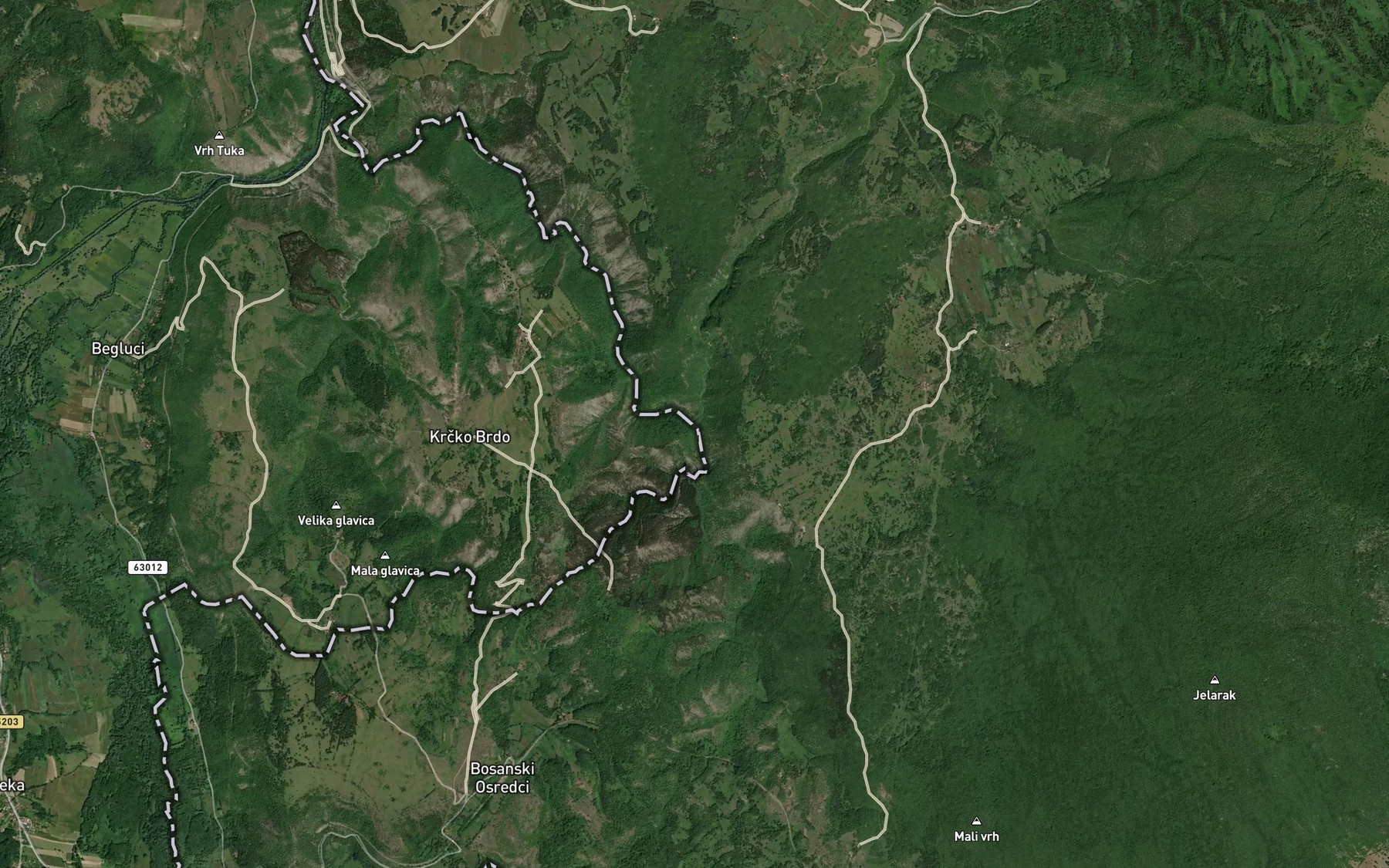 Satellite map of the Adet