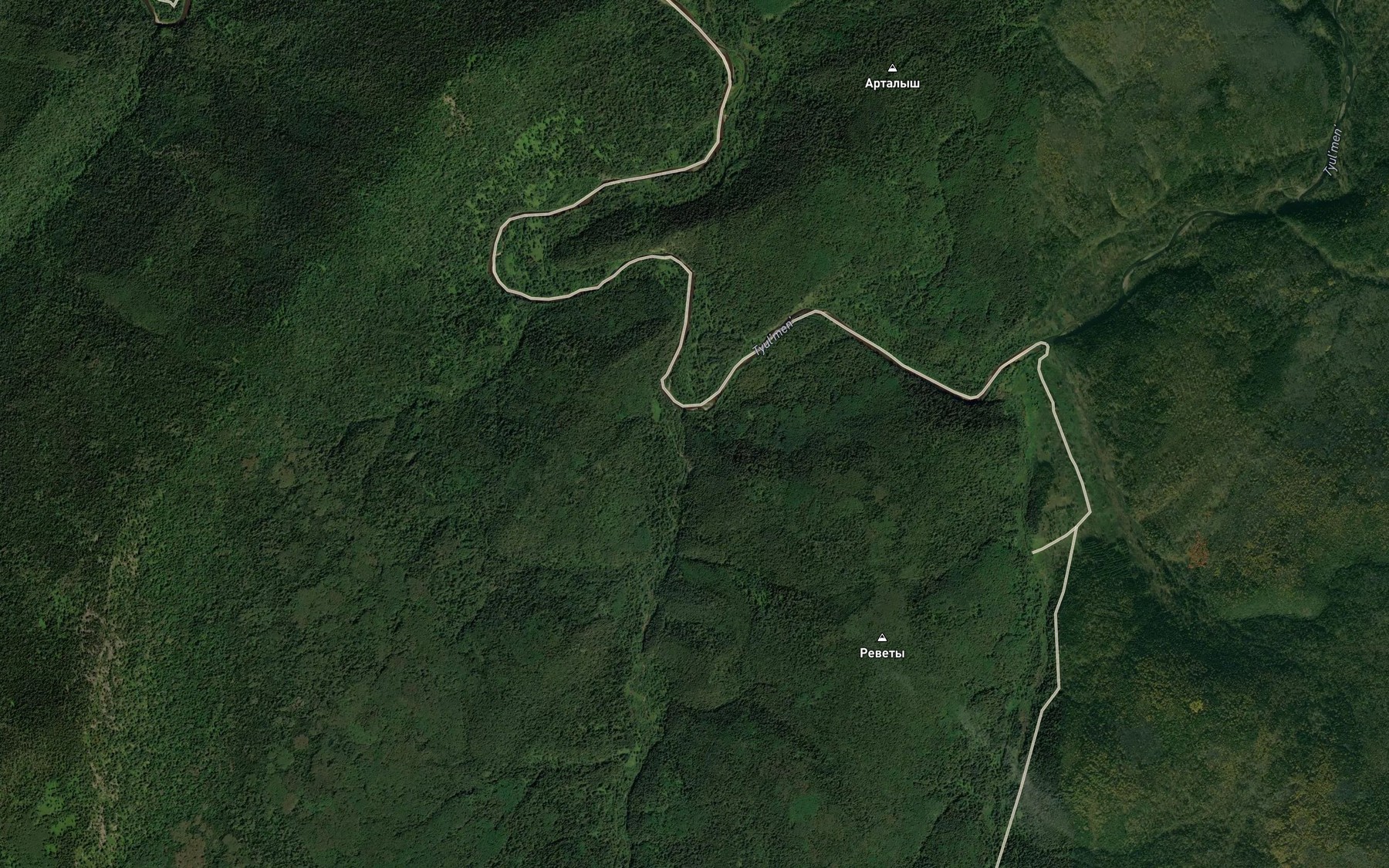 Satellite map of the Revet'