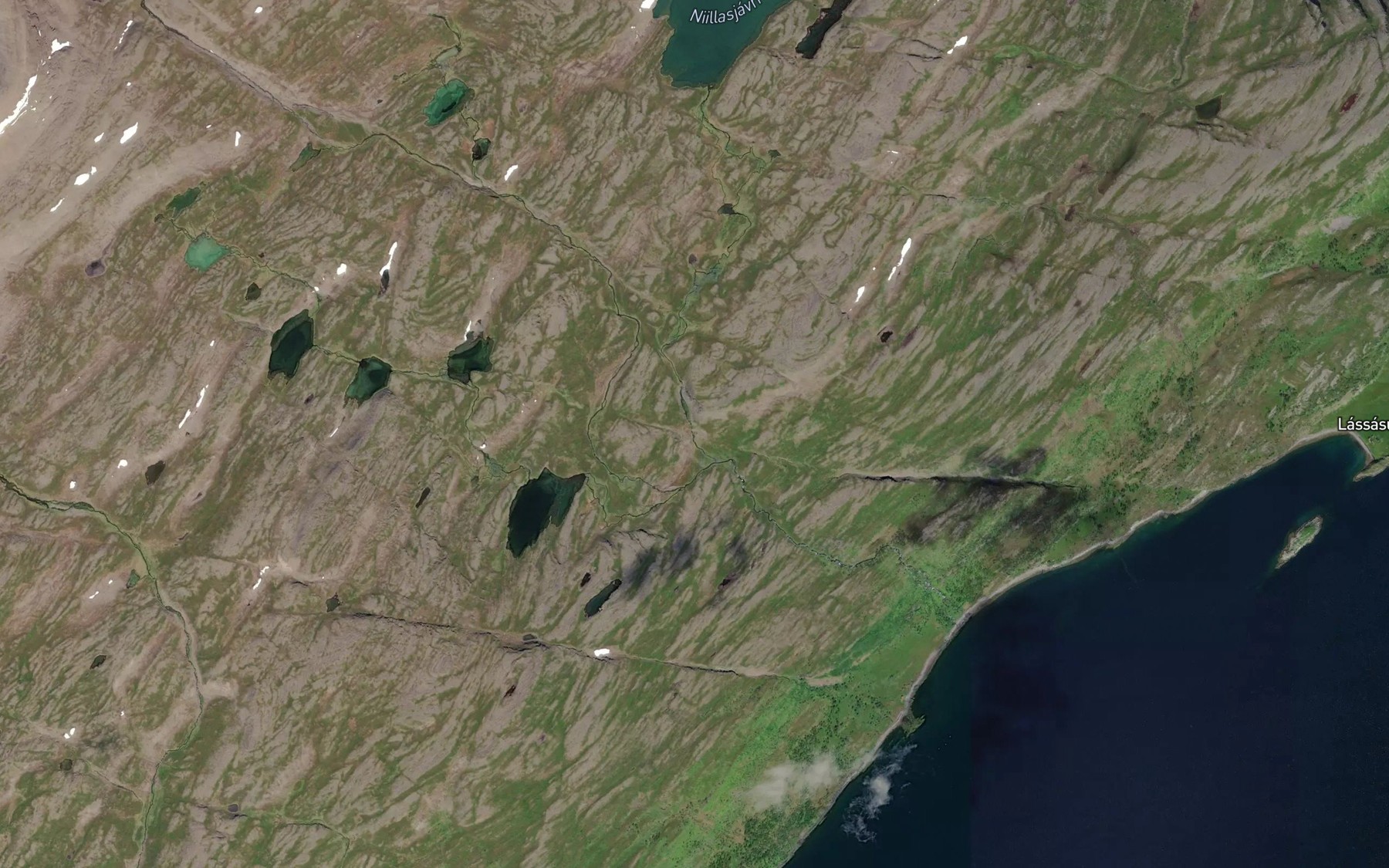 Satellite map of the Skuvtejakka