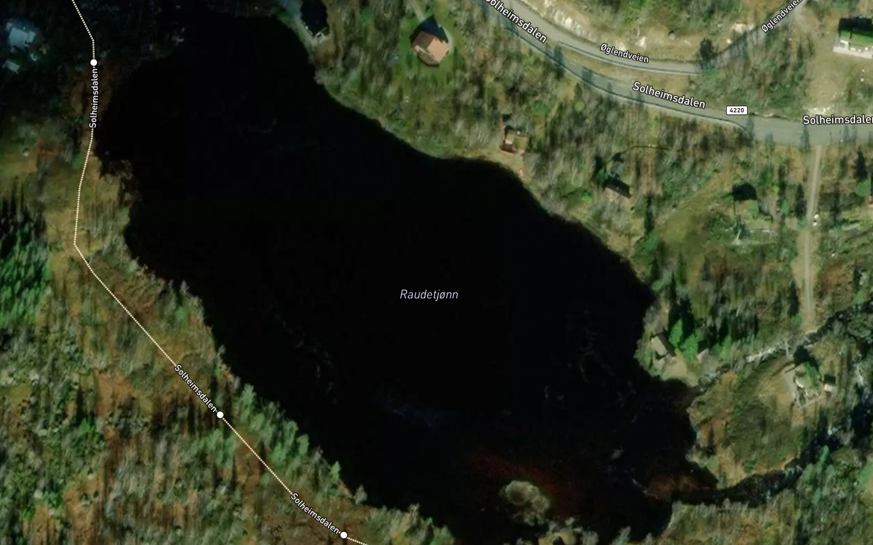 Satellite map of the Raudetjonn